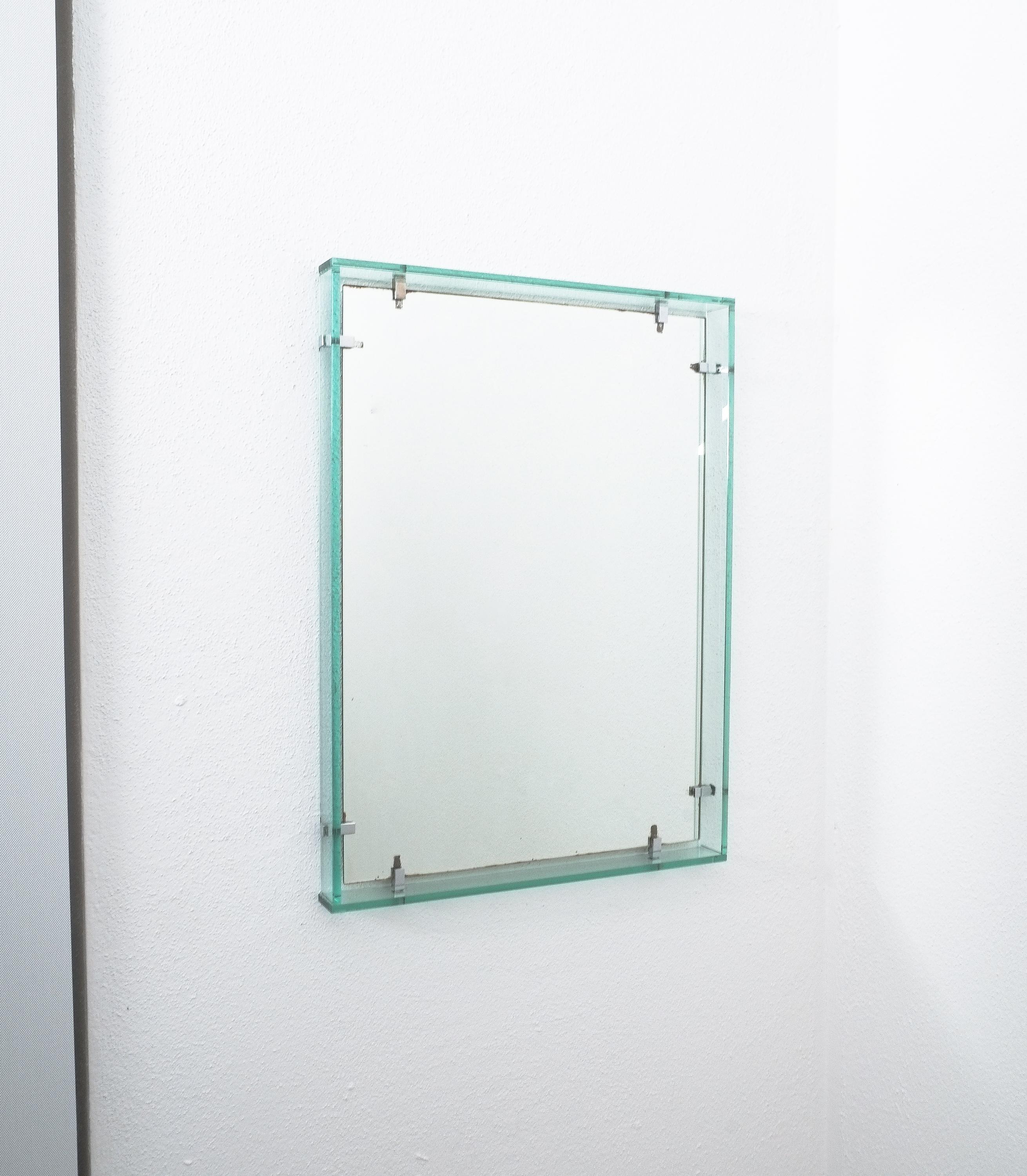 Fontana Arte Model 2014 Rectangular Floating Glass Mirrors, One of Two, 1960 For Sale 2