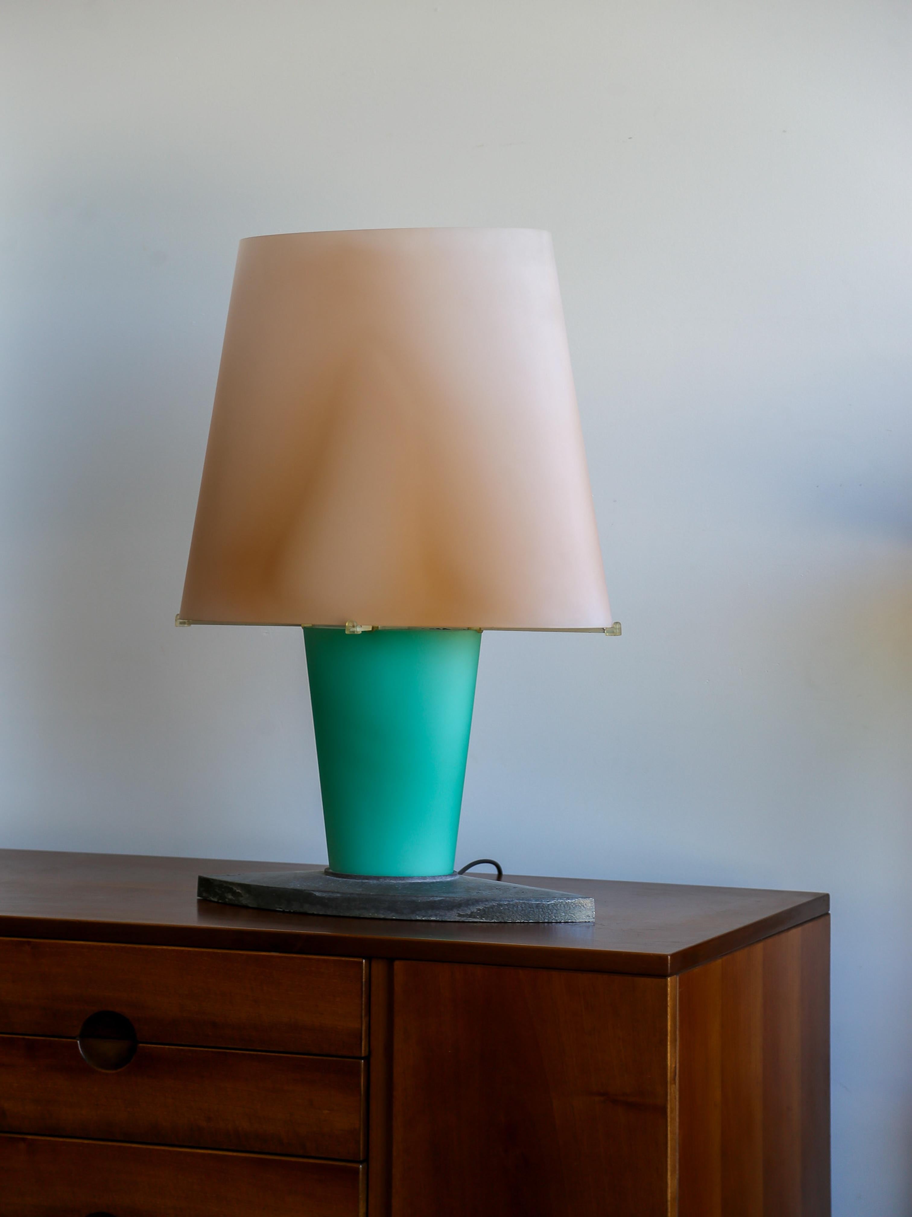 Late 20th Century Fontana Arte Model 2892 XL Frosted Glass Table Lamp by Daniela Puppa For Sale