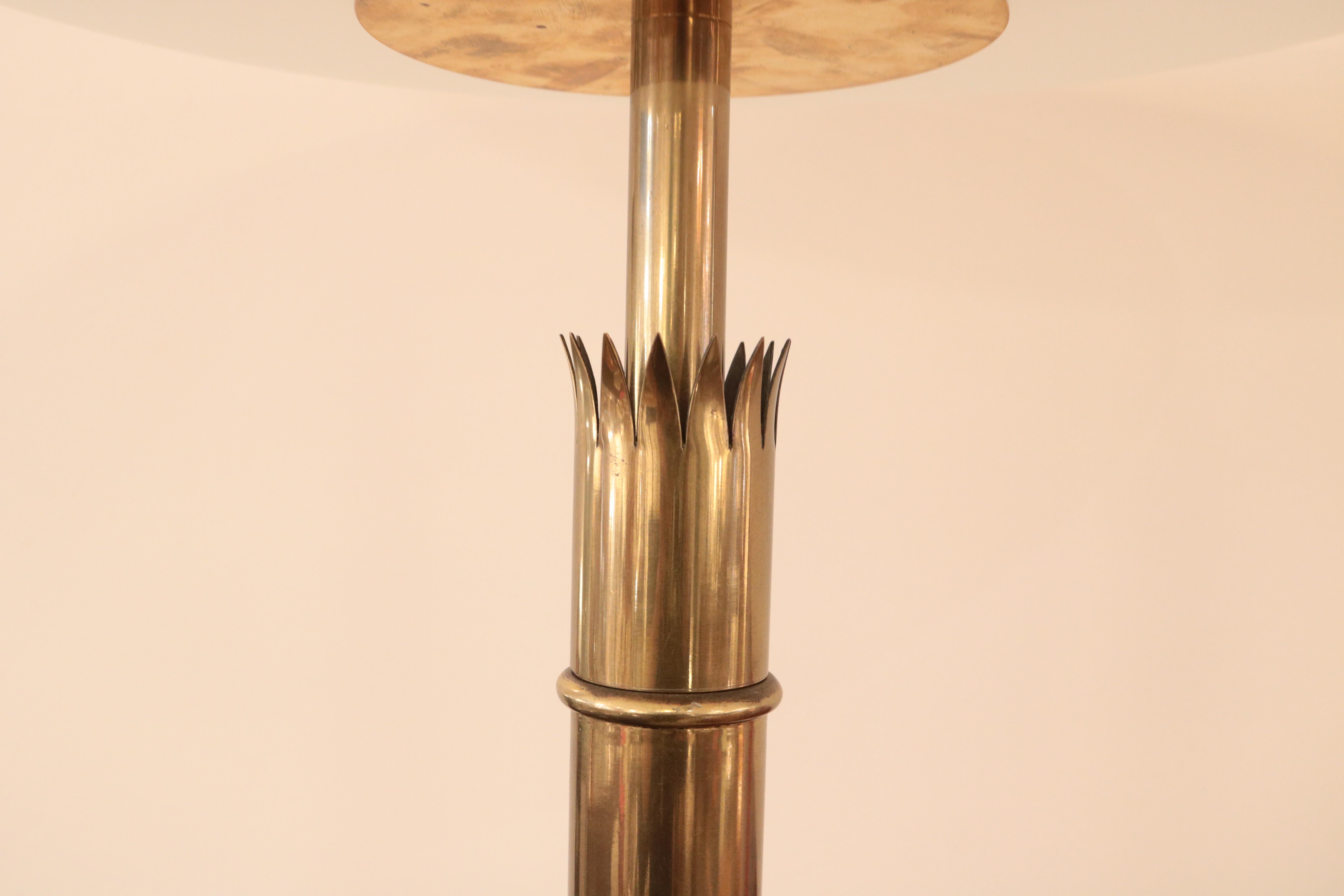 Mid-20th Century Fontana Arte Modernist Floor Lamp For Sale