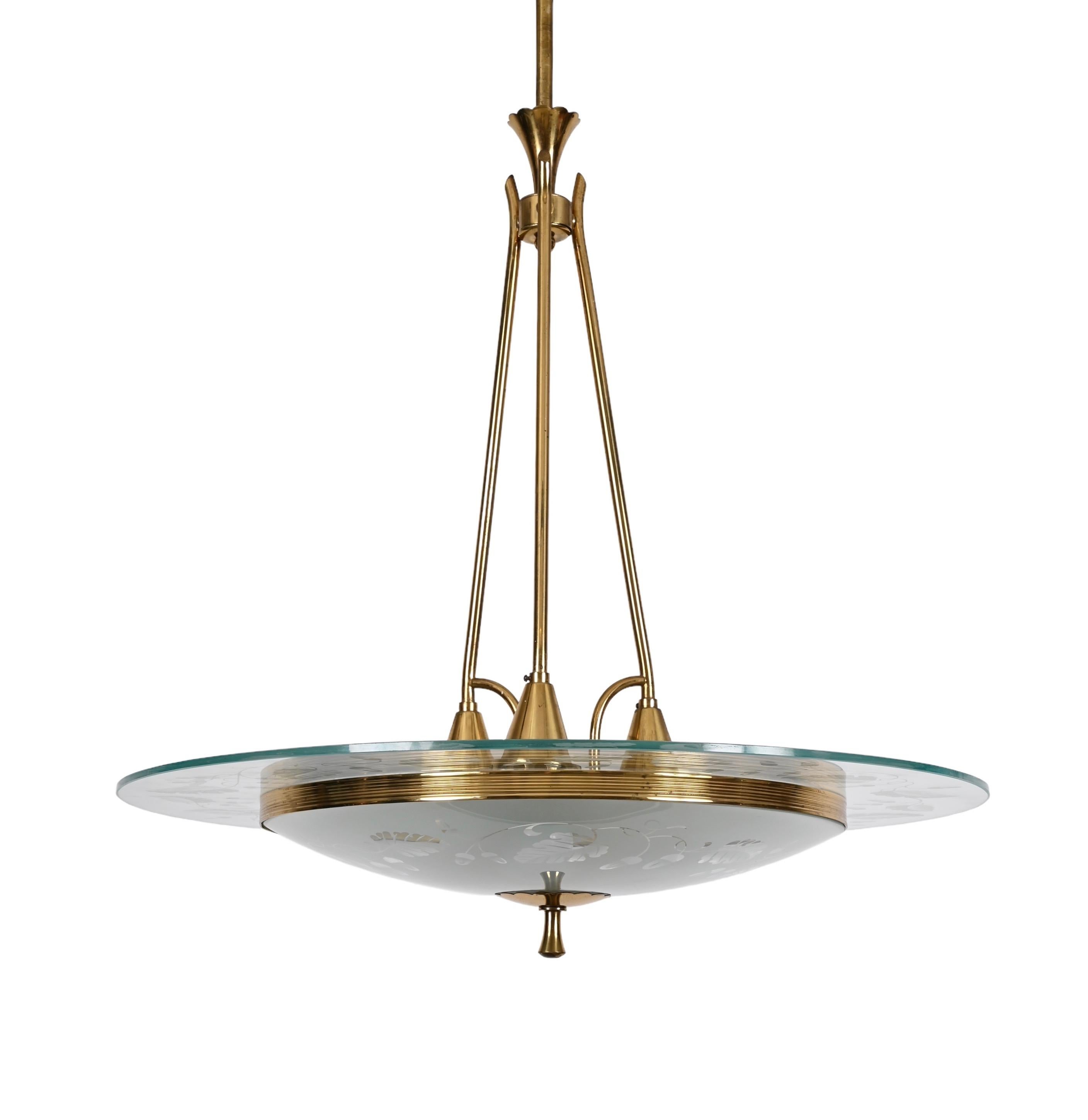 Fontana Arte Italienischer Kronleuchter aus Muranoglas und Messing, Pietro Chiesa, 1940er Jahre (20. Jahrhundert) im Angebot