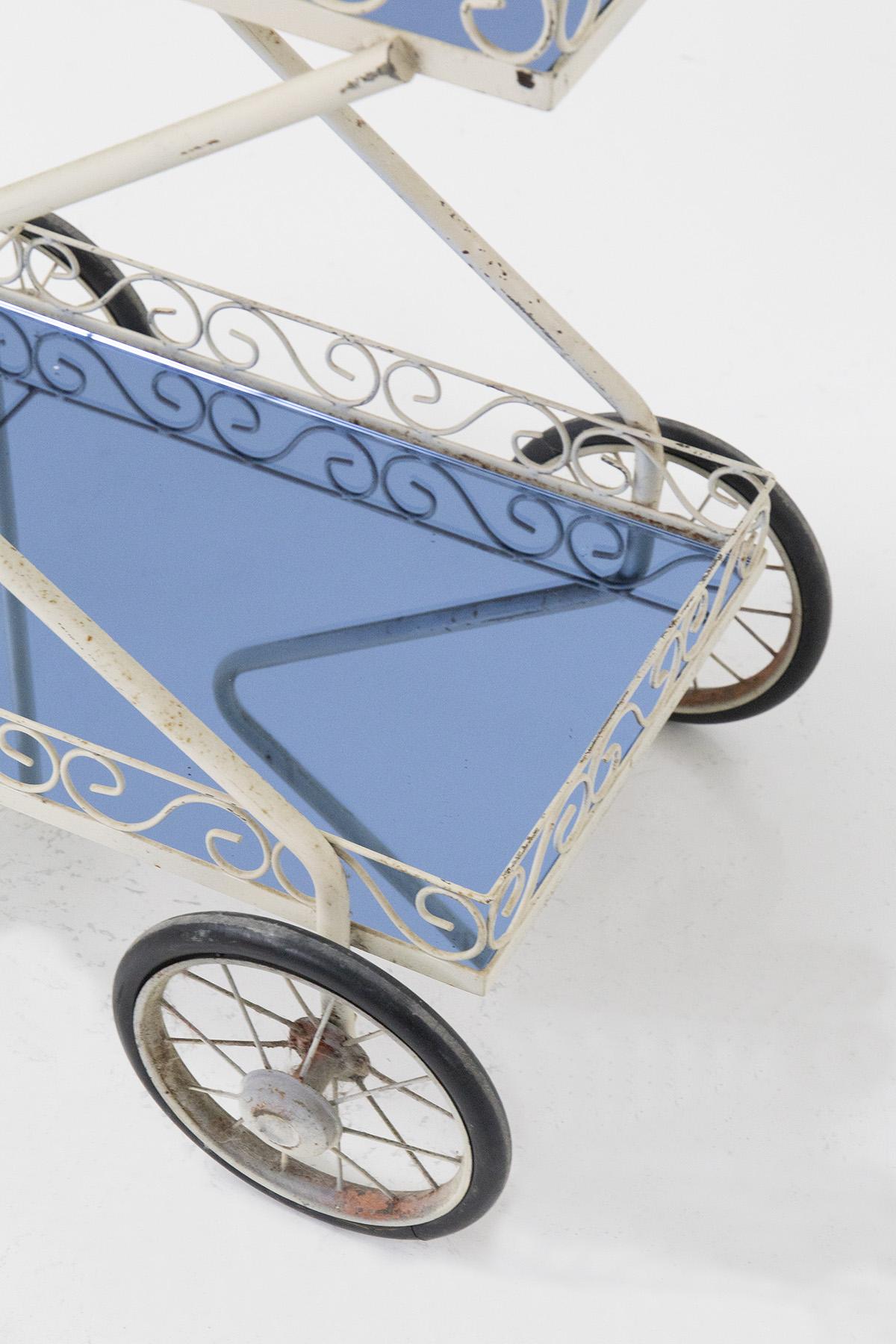 italien Chariot en fer peint et verre bleu « Attr'' de Fontana Arte en vente