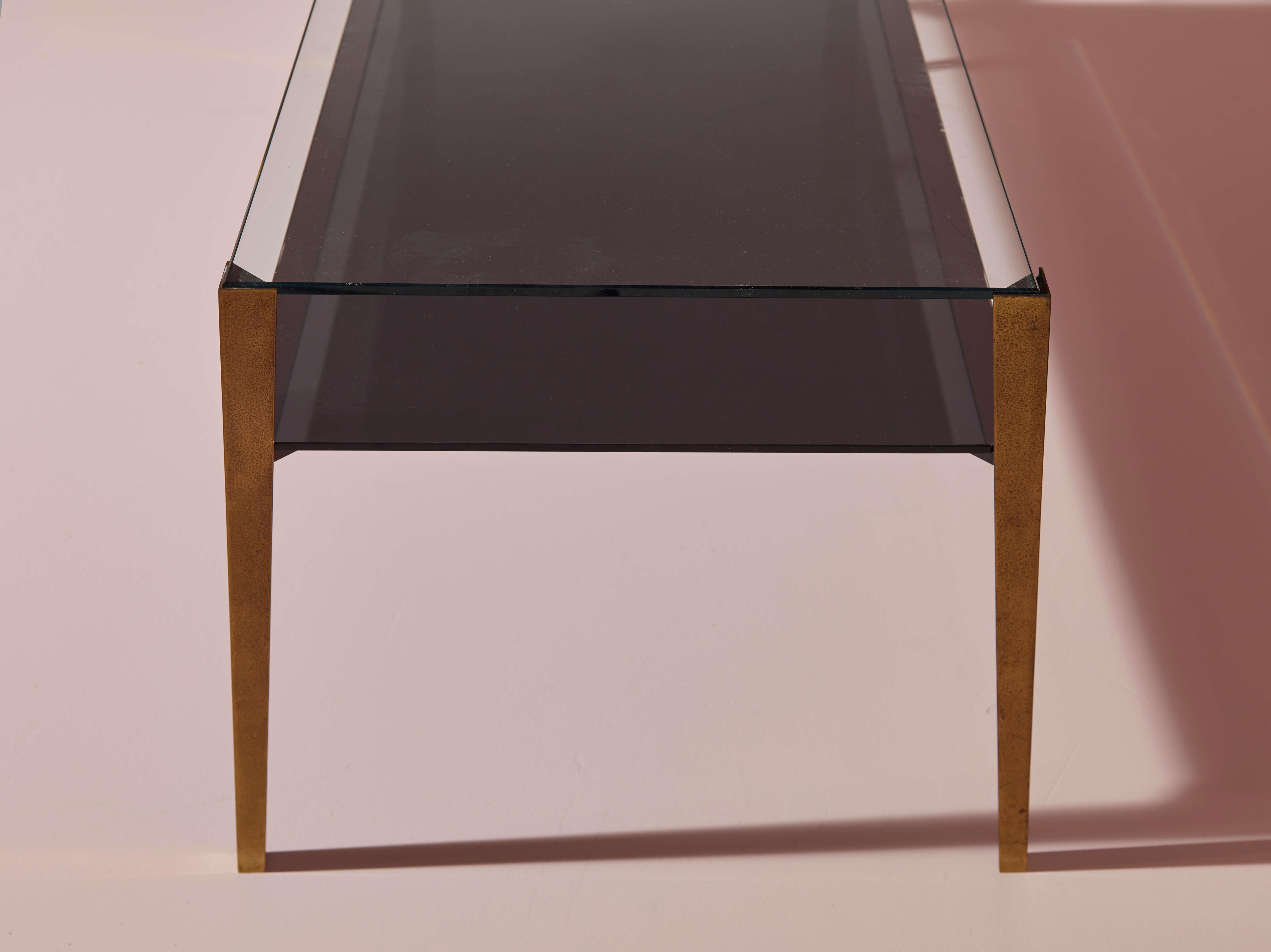 Fontana Arte pair of coffee tables Model 2341 made of brass & glass, Italy 1960s For Sale 2
