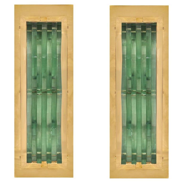 Fontana Arte Pair of Impressive Wall Sconces with Sculpted Glass, 1950s For Sale