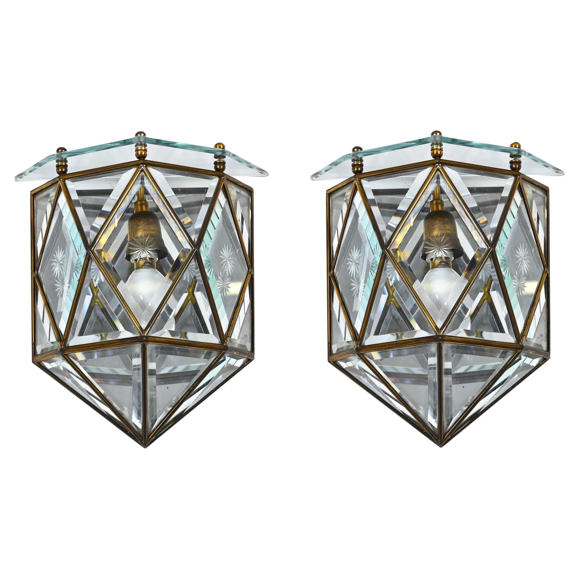 Fontana Arte Pair of Sconces in Beveled Glass, Brass and Mirror, Italy, 1940s