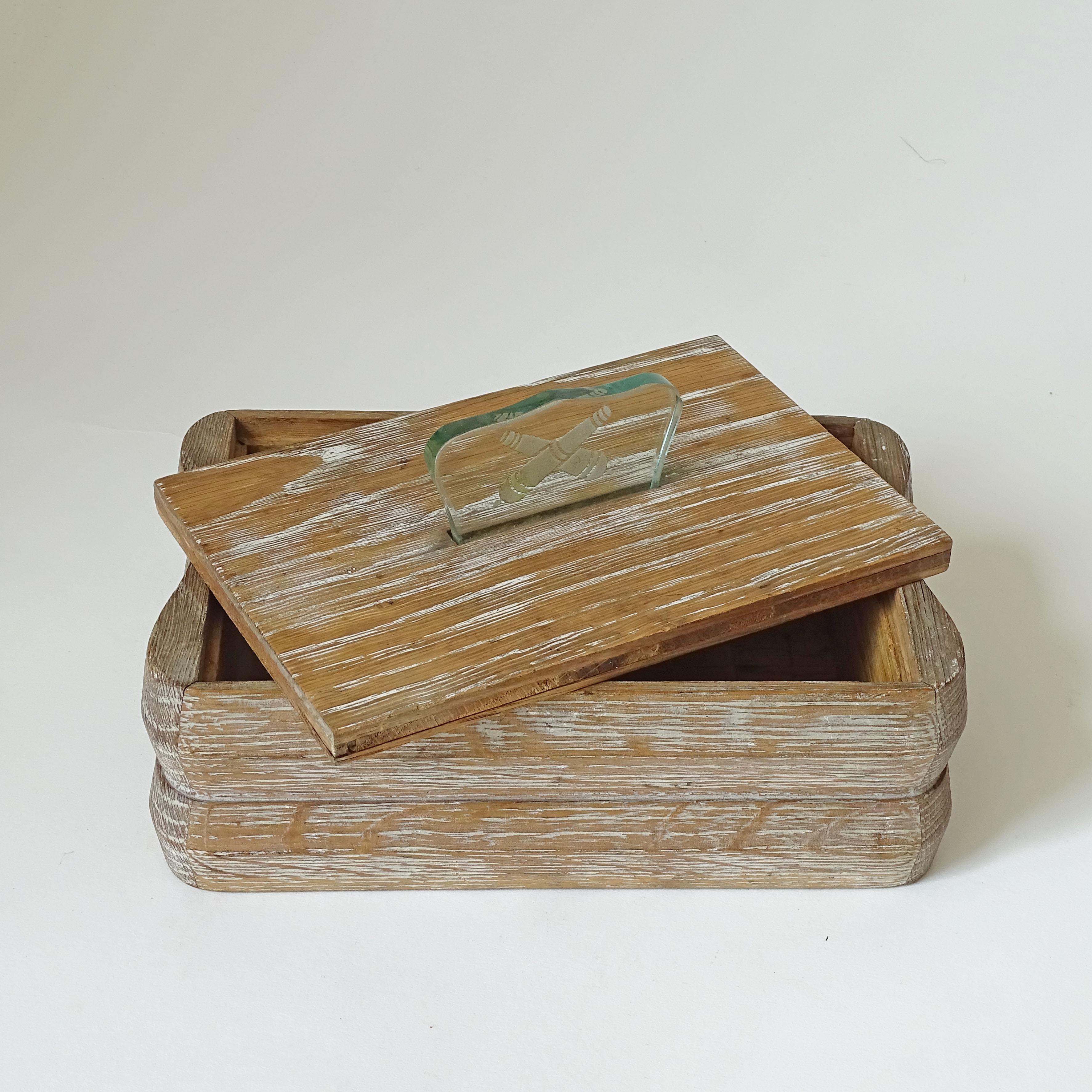 Mid-Century Modern Fontana Arte Playing Cards Box in Cerused Oak and Glass, Italy 1940s For Sale