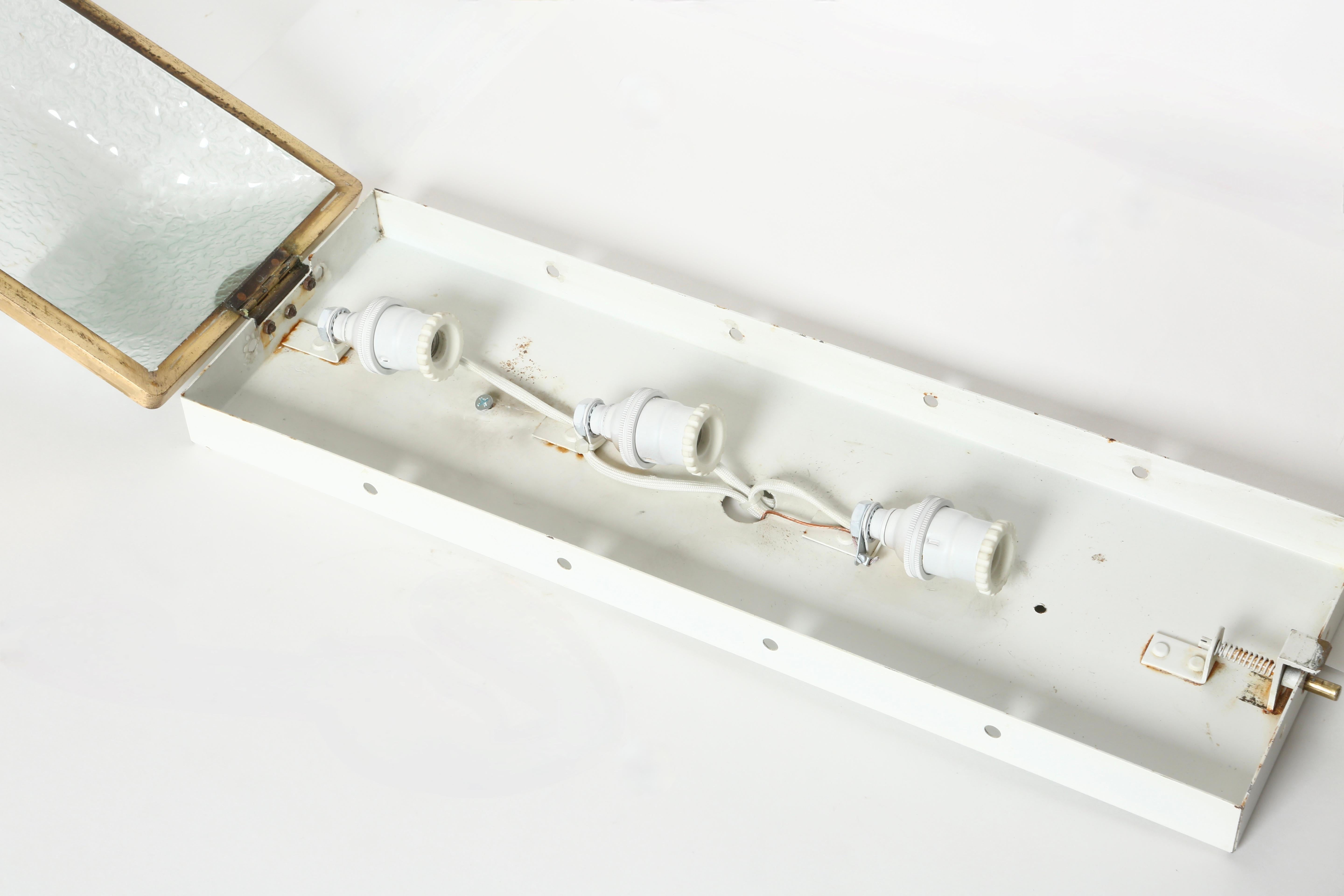 Fontana Arte Rectangular Flush Mount Ceiling or Wall Light In Good Condition In Brooklyn, NY