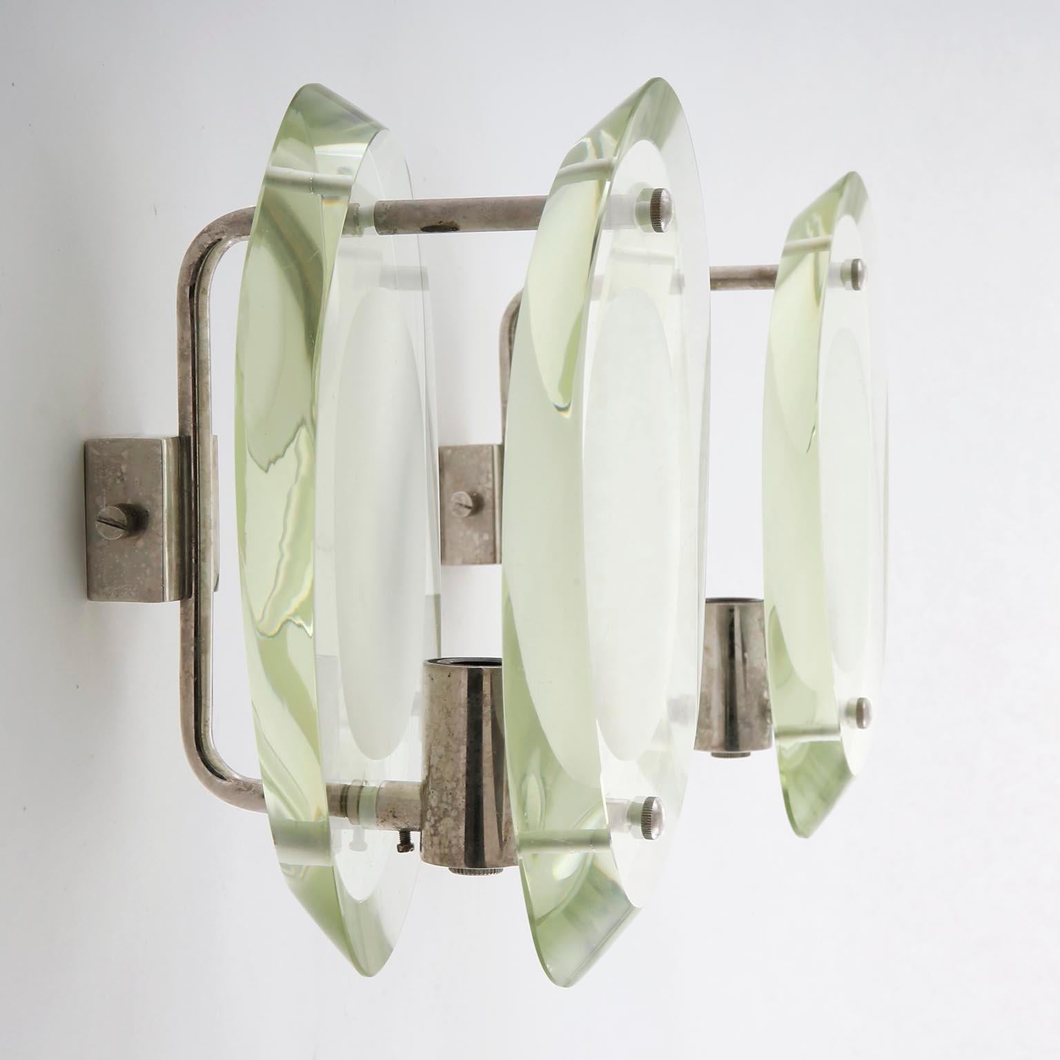 Pair of Max Ingrand Fontana Arte Sconces Wall Lamps, Glass Nickel, Italy, 1960 (Italienisch)