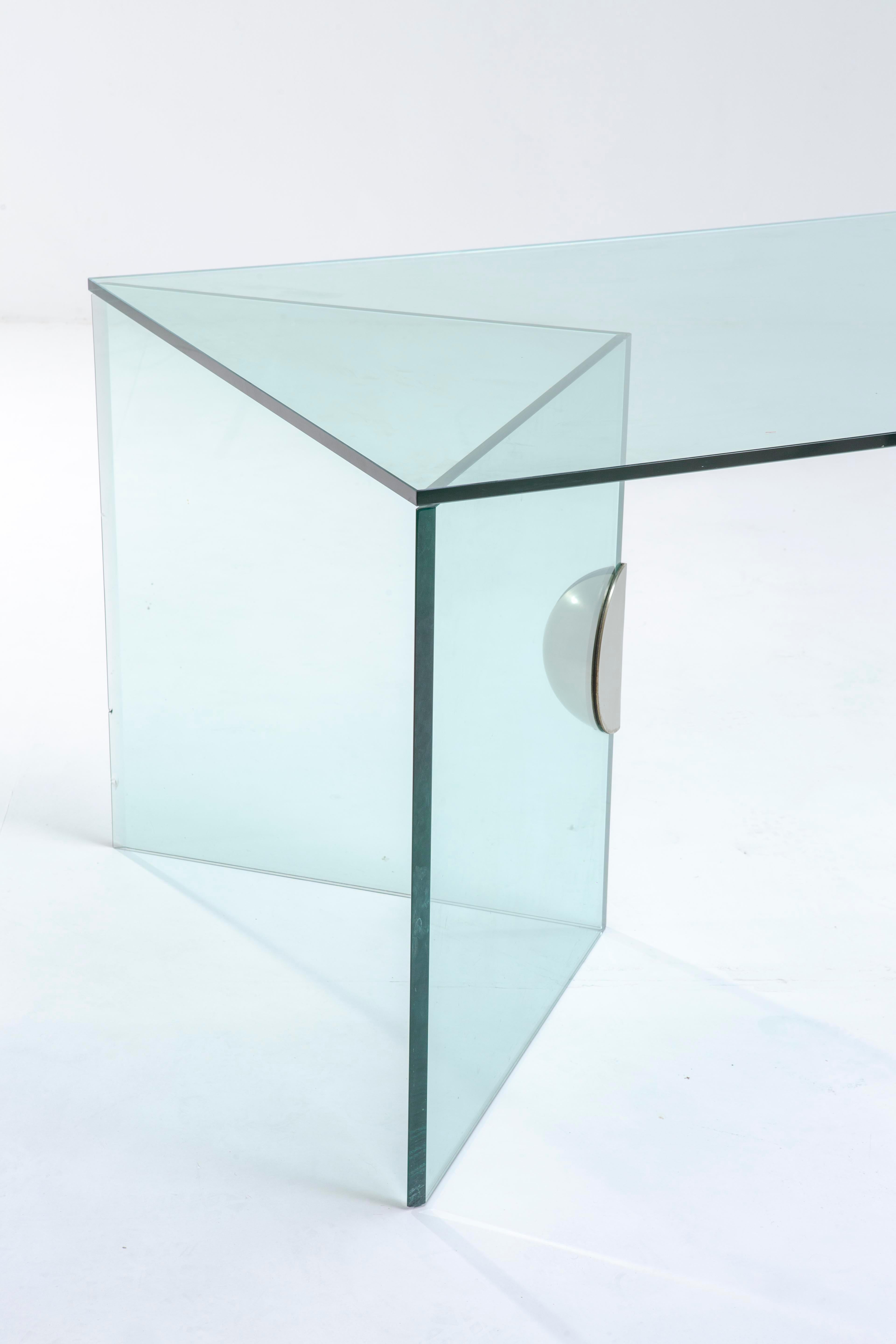 Gianni Celada, Fontana Arte Stunning Merlino crystal dining table, 1969 In Good Condition For Sale In Milan, IT