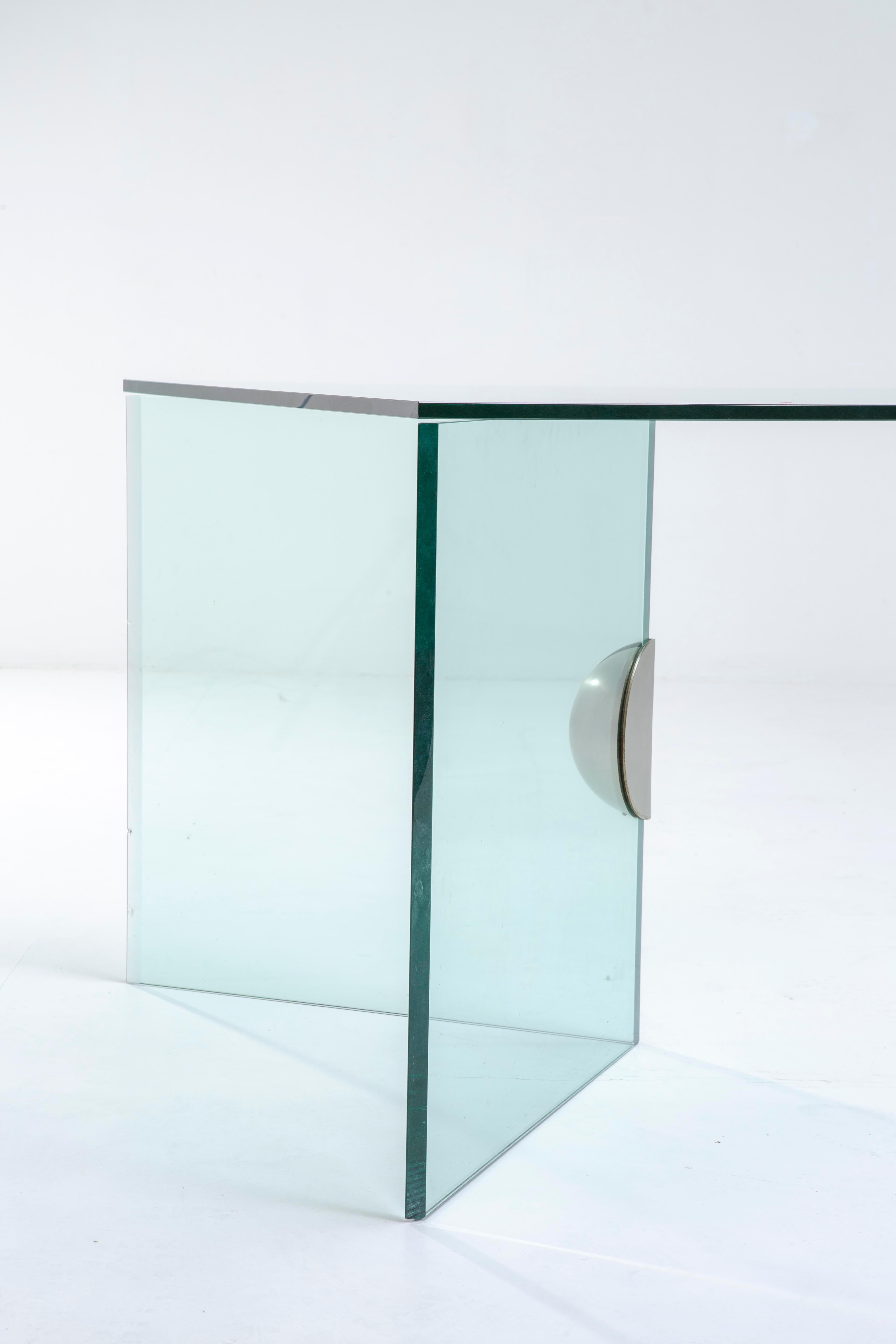 Mid-20th Century Gianni Celada, Fontana Arte Stunning Merlino crystal dining table, 1969 For Sale
