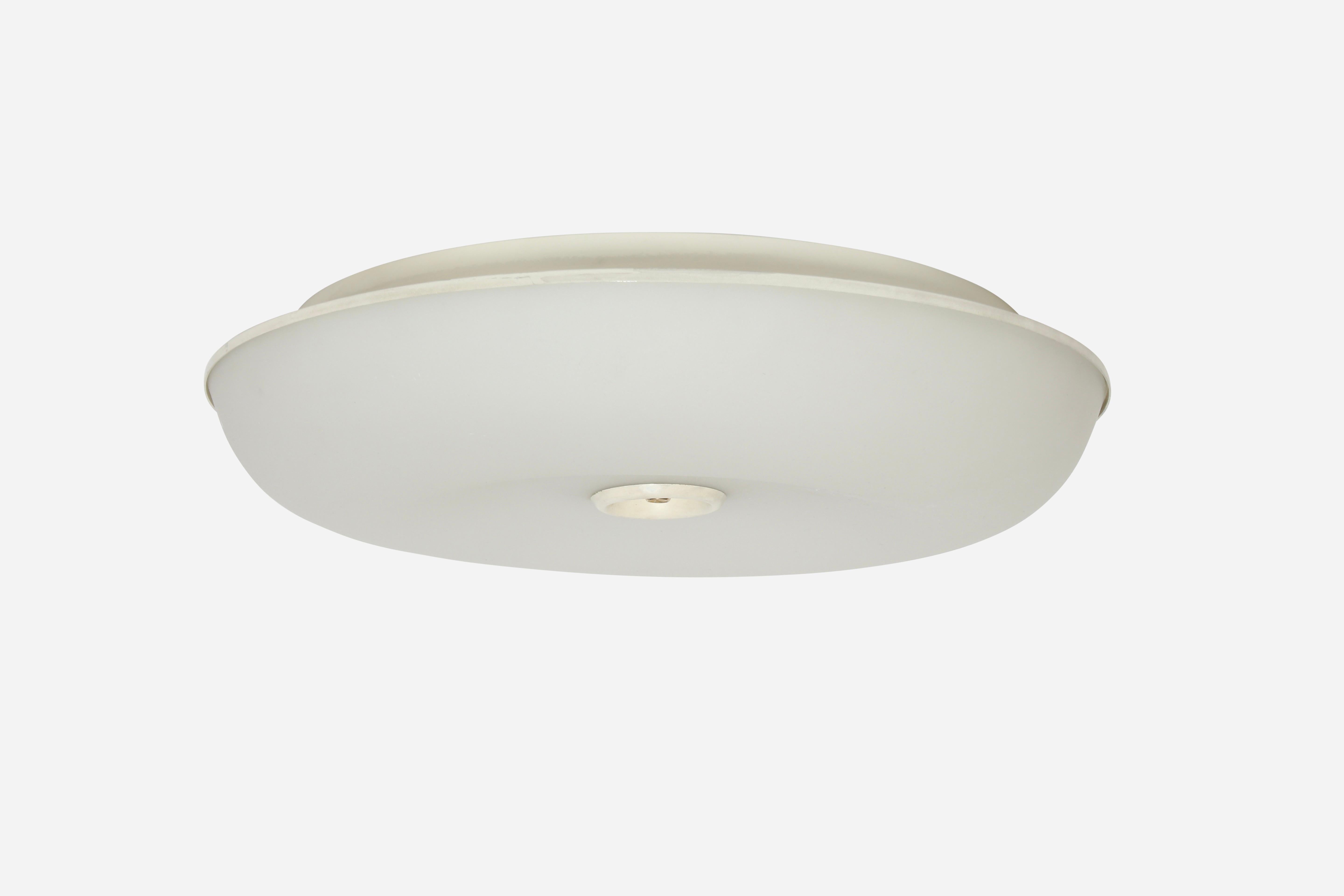 Fontana Arte attributed flush mount ceiling light.
Made in Italy in 1960s.
Matte opaline glass, enameled metal.
Takes 3 candelabra sockets
Complimentary US rewiring upon request.

We take pride in bringing vintage fixtures to their full glory