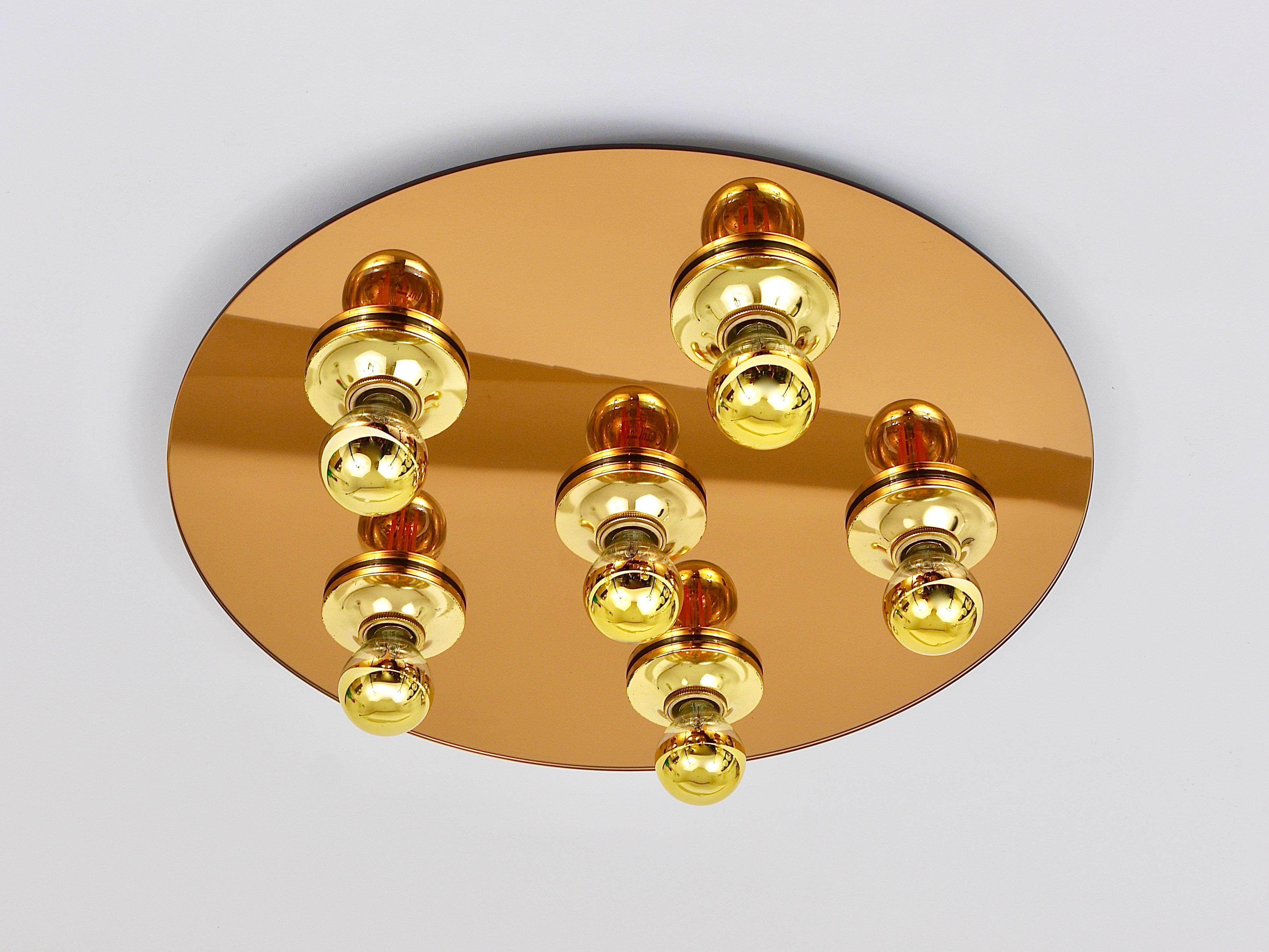 Fontana Arte Style Gold Bronze Mirror Glass Flush Mount or Sconce, Italy, 1970s For Sale 1