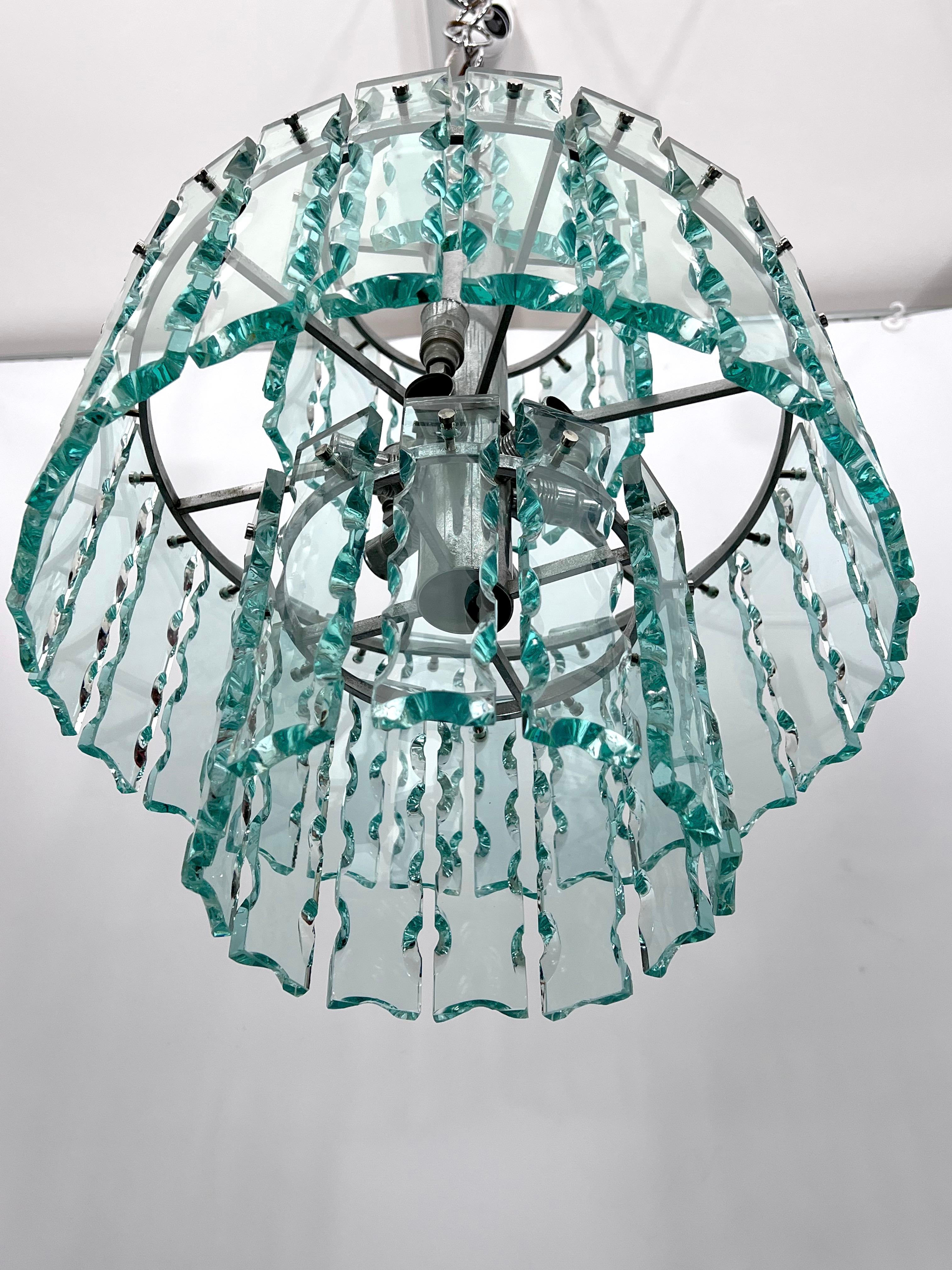 20th Century Fontana Arte Style, Italian Cut Glass Chandelier by Zero Quattro, 1970s For Sale