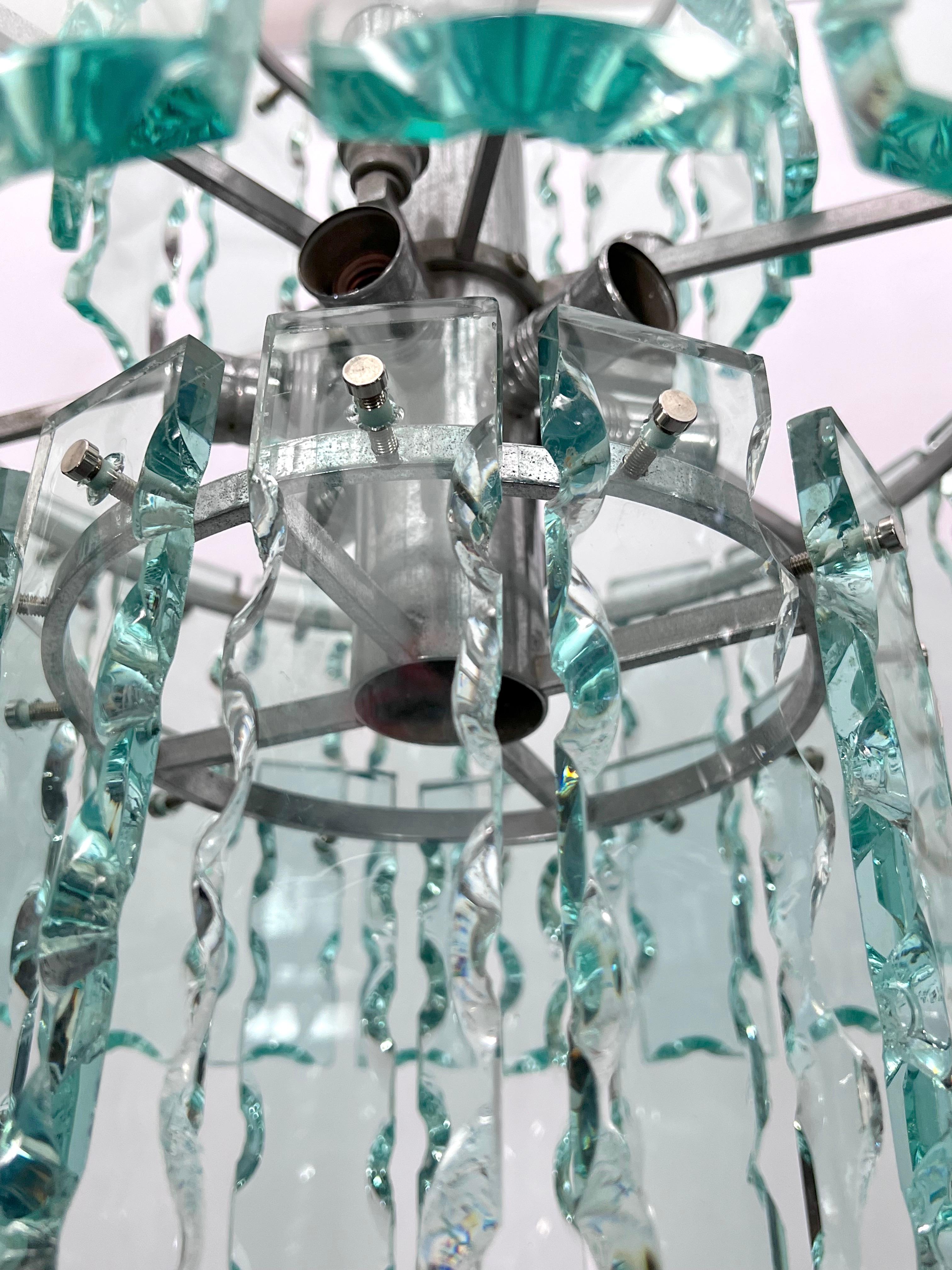 Fontana Arte Style, Italian Cut Glass Chandelier by Zero Quattro, 1970s For Sale 1