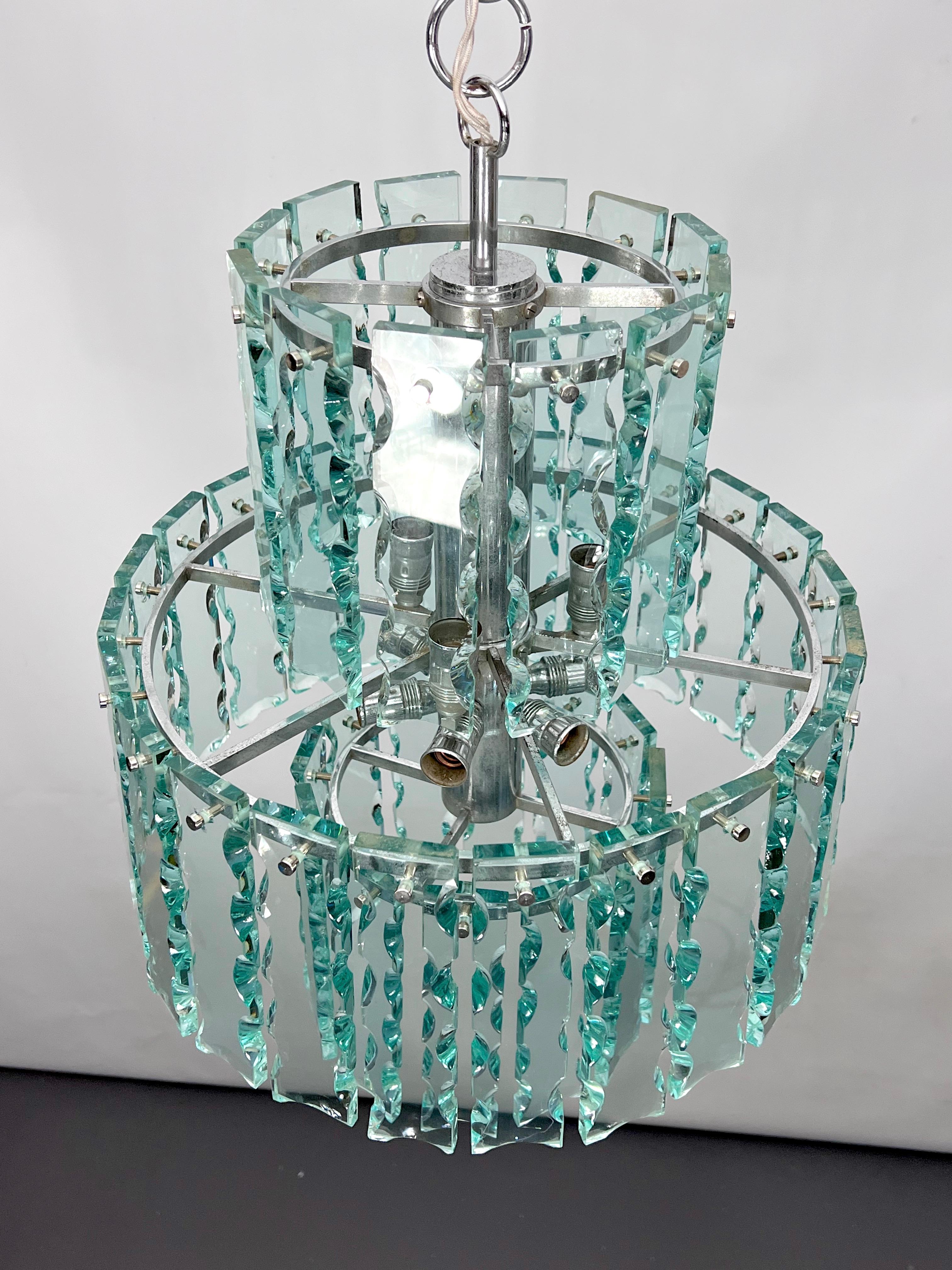 Fontana Arte Style, Italian Cut Glass Chandelier by Zero Quattro, 1970s For Sale 2