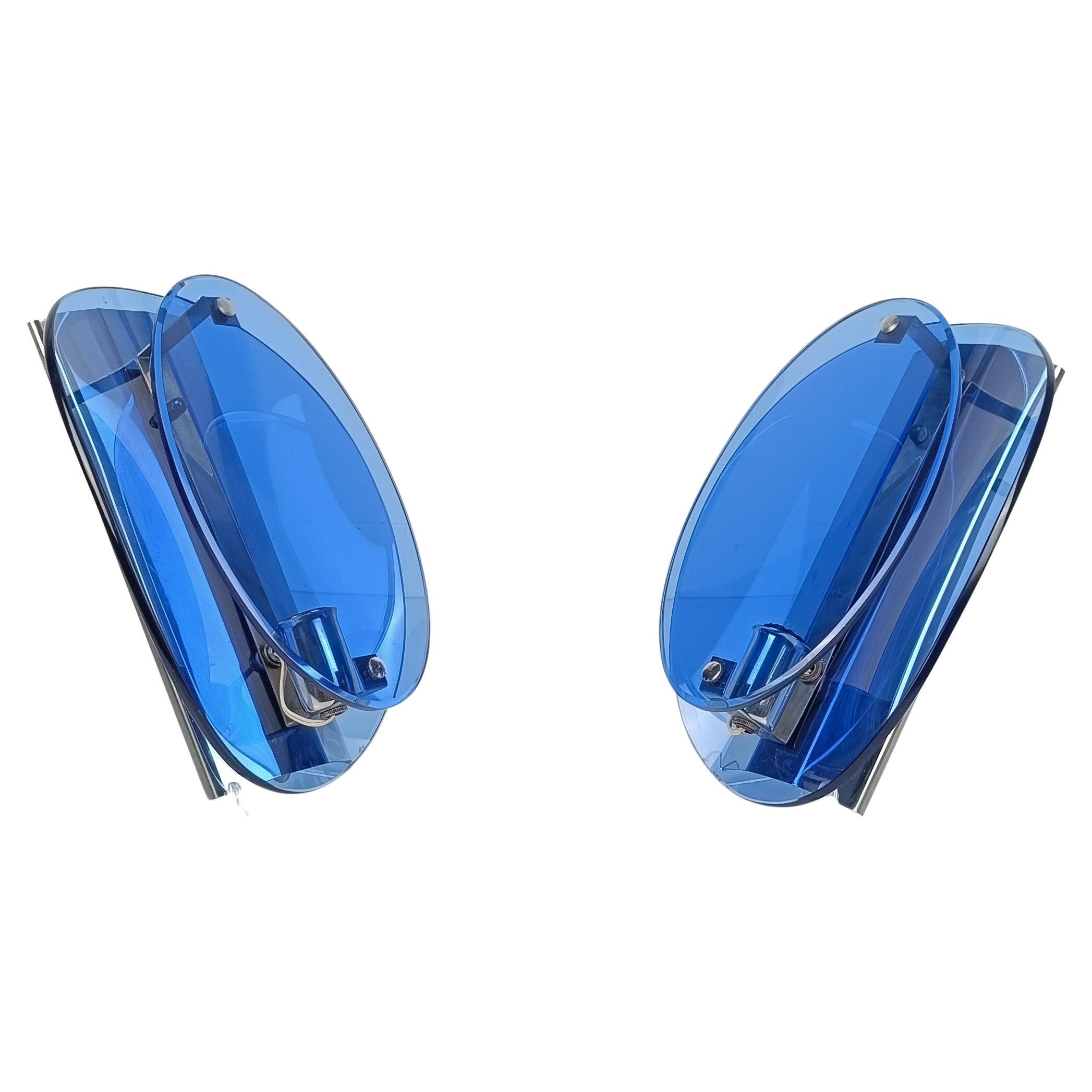 Fontana Arte Style Pair of Sconces in Blue Curved Glass and Chrome, Italy 70s For Sale
