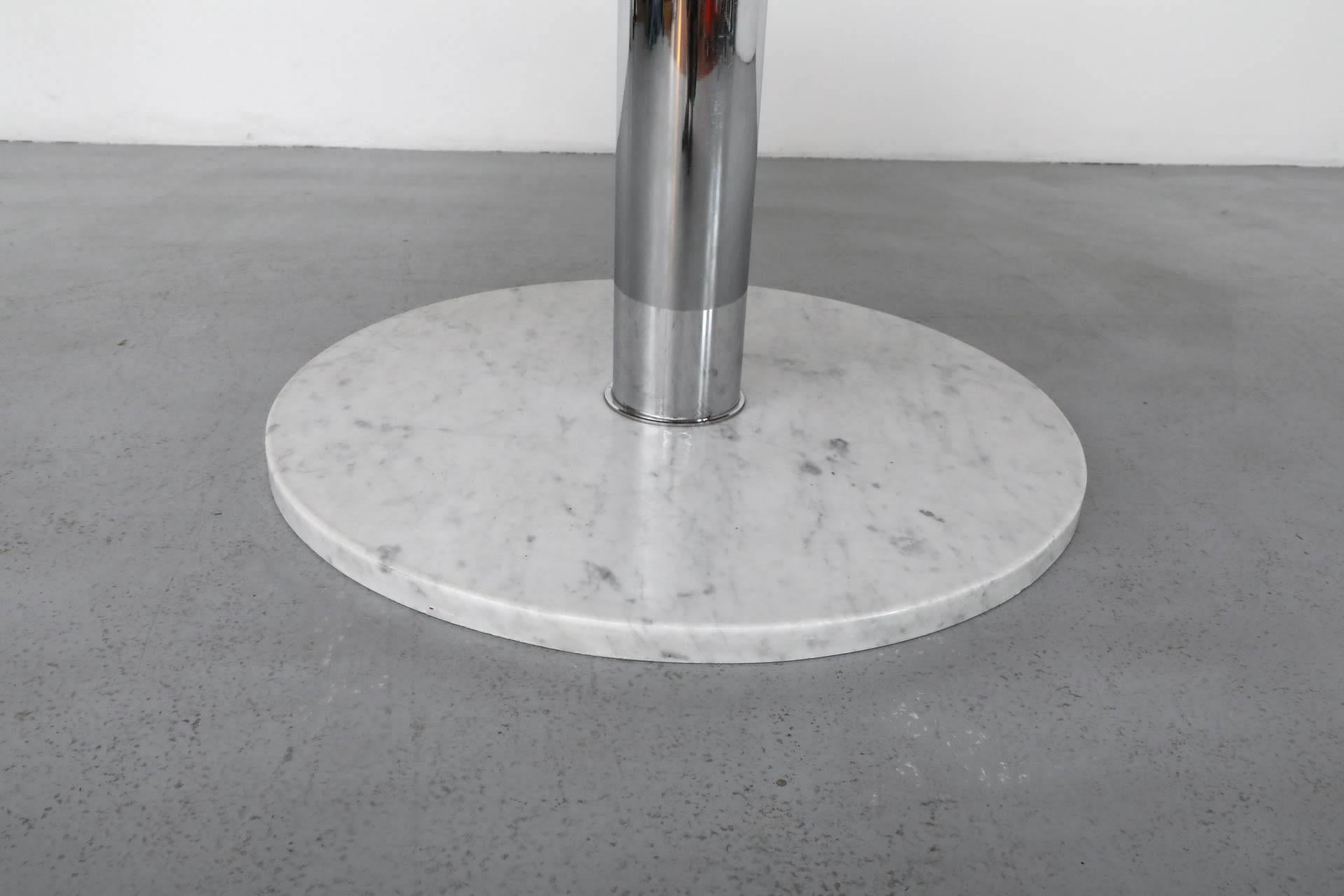 Mesa de Pedestal Estilo Fontana Arte con Tablero de Madera Sunburst y Base de Cromo y Mármol en venta 4