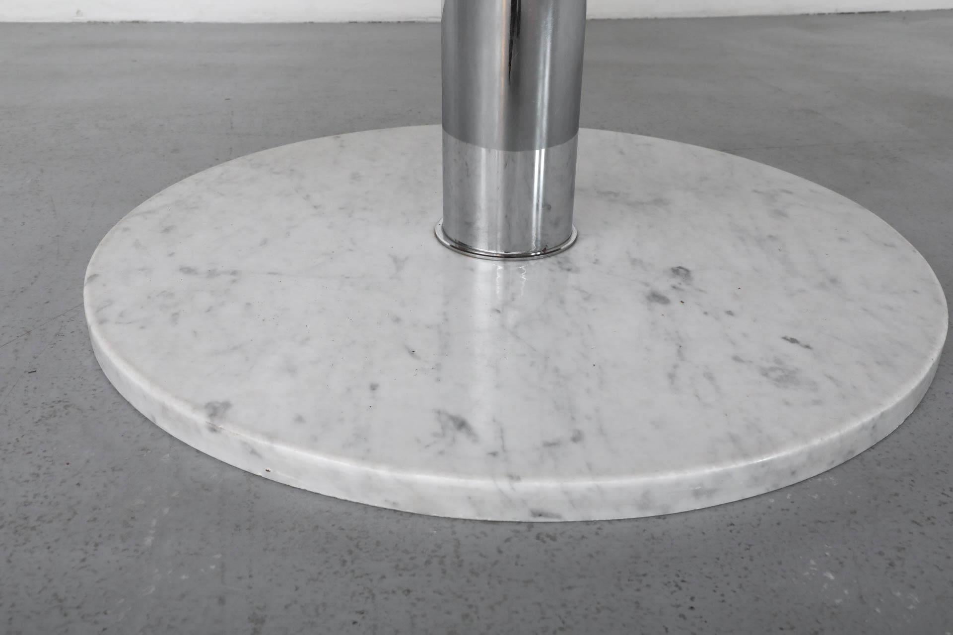Mesa de Pedestal Estilo Fontana Arte con Tablero de Madera Sunburst y Base de Cromo y Mármol en venta 3