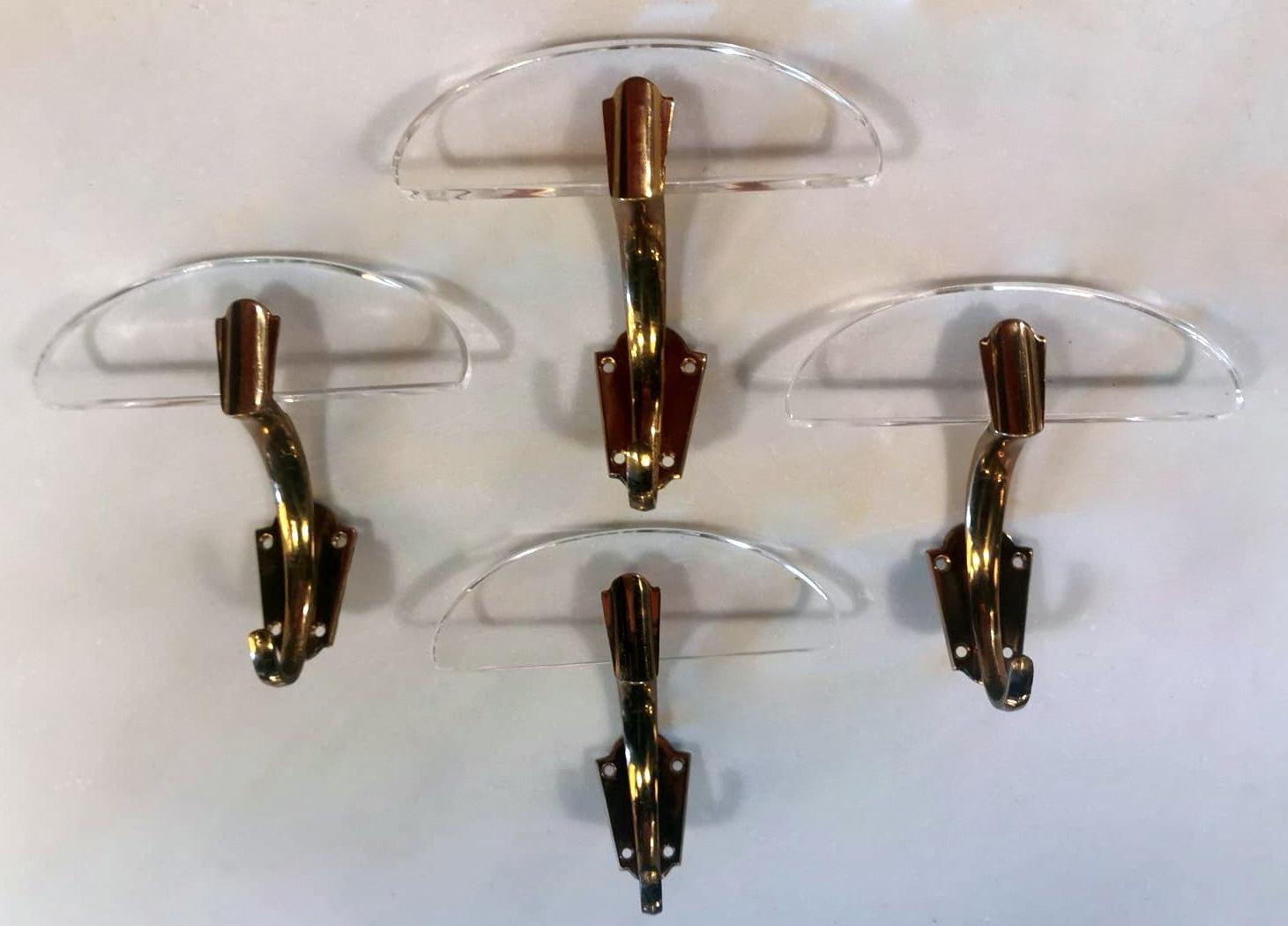 Fontana Arte Style Set of 4 Italian Brass and Plexiglass Coat-Hangers In Good Condition In Prato, Tuscany