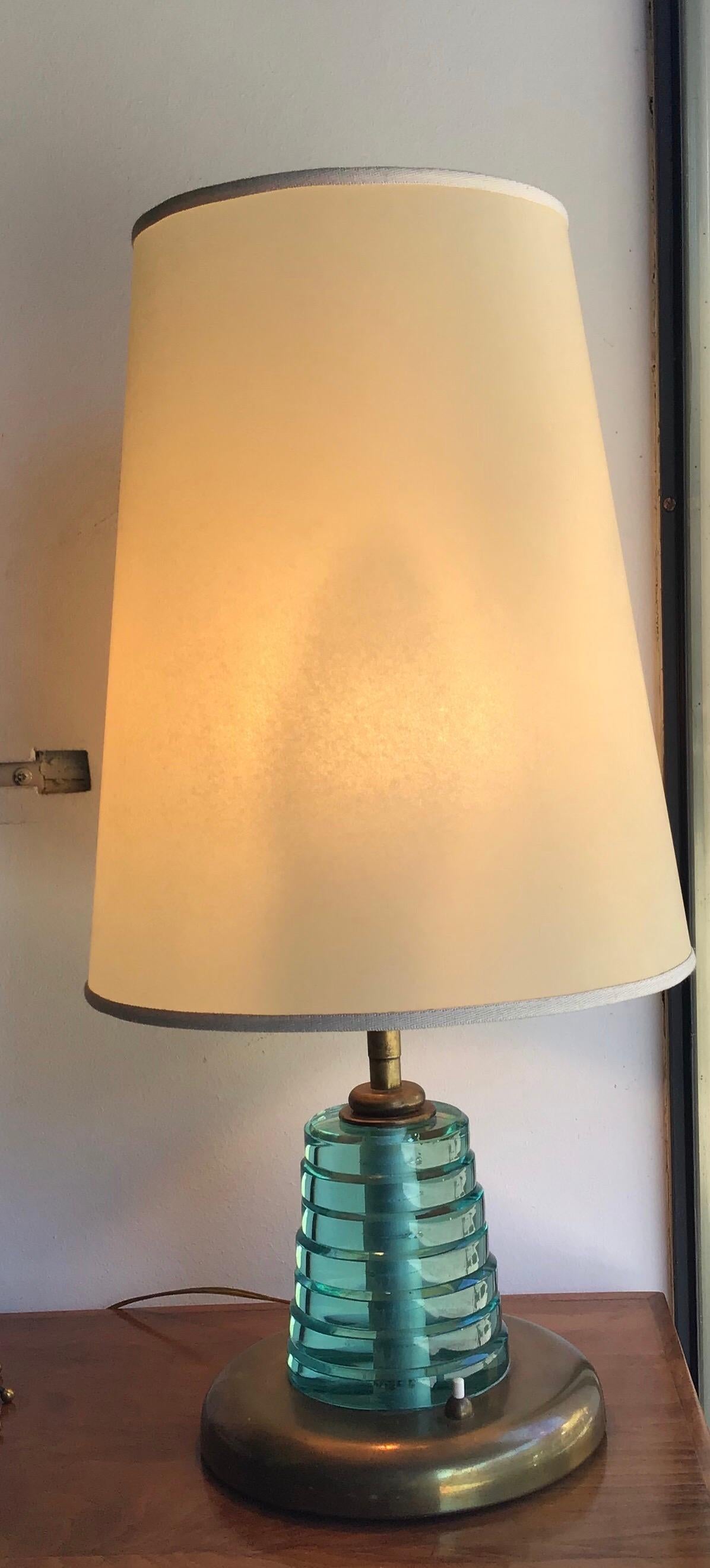 Lampe de table Fontana Arte en laiton et verre Pergamena:: 1950:: Italie en vente 6