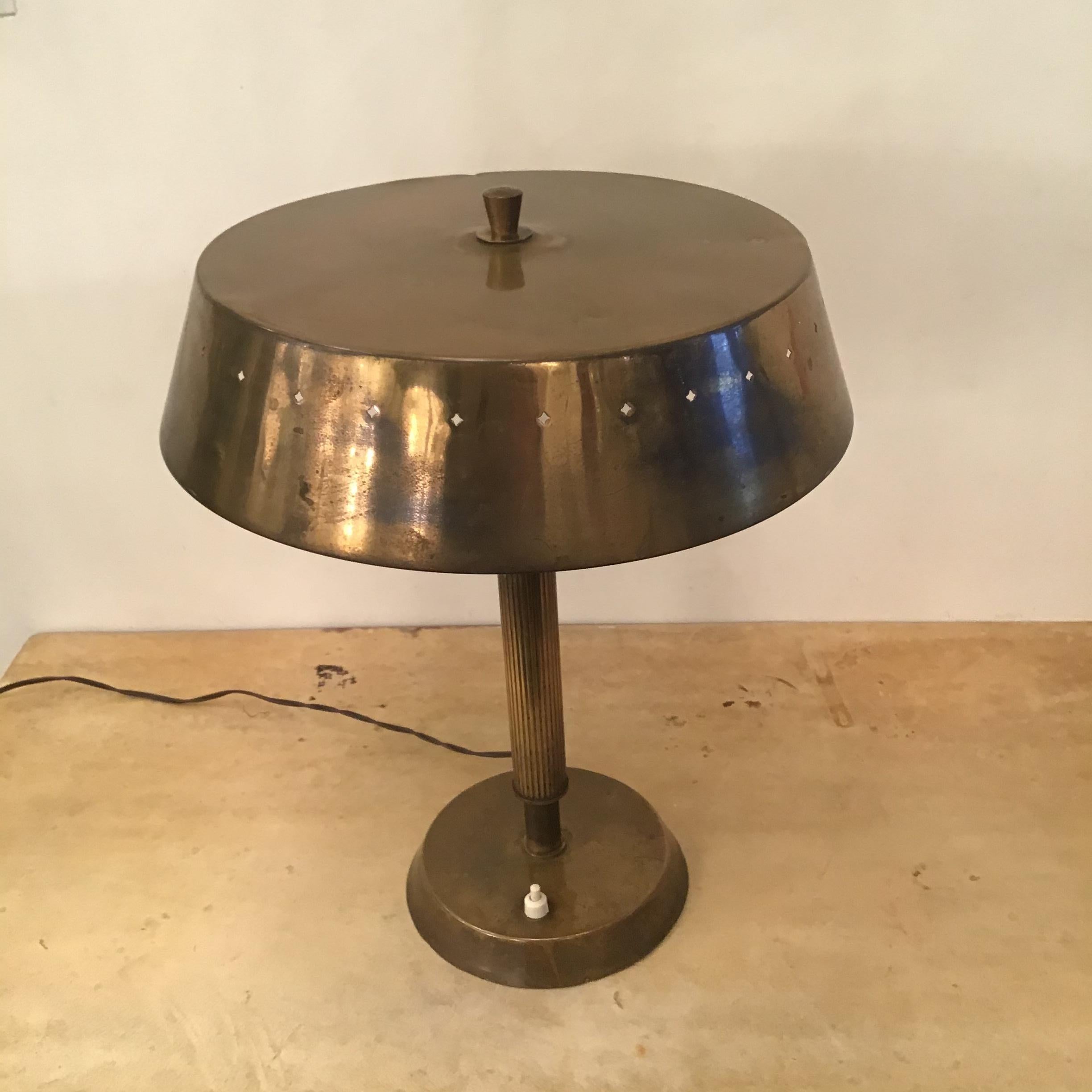Fontana Arte Table Lamp Brass Iron 1950 Italy In Good Condition For Sale In Milano, IT