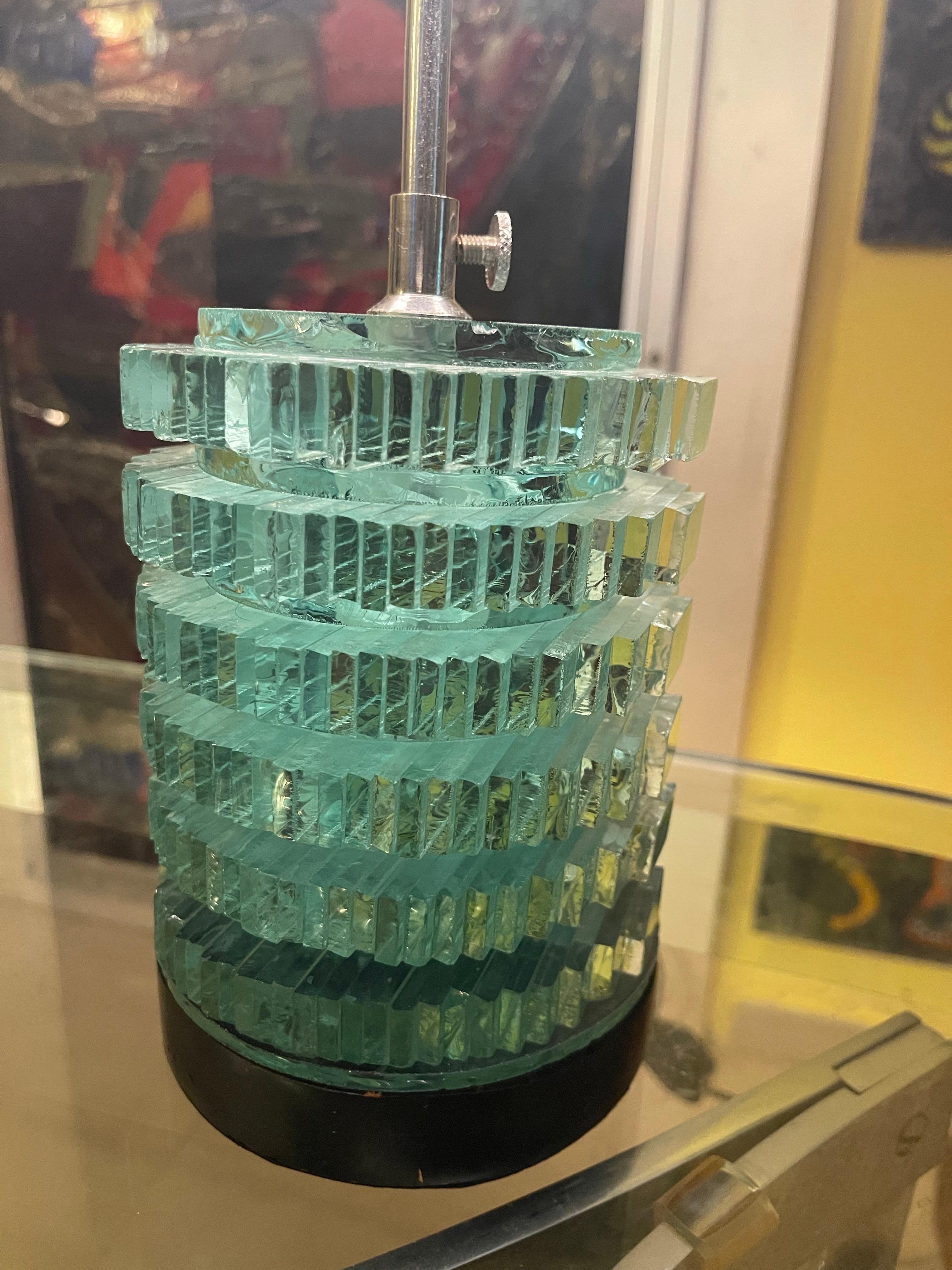 Lámpara de sobremesa Fontana Arte Cristal único, Italia Años 60 finales del siglo XX en venta