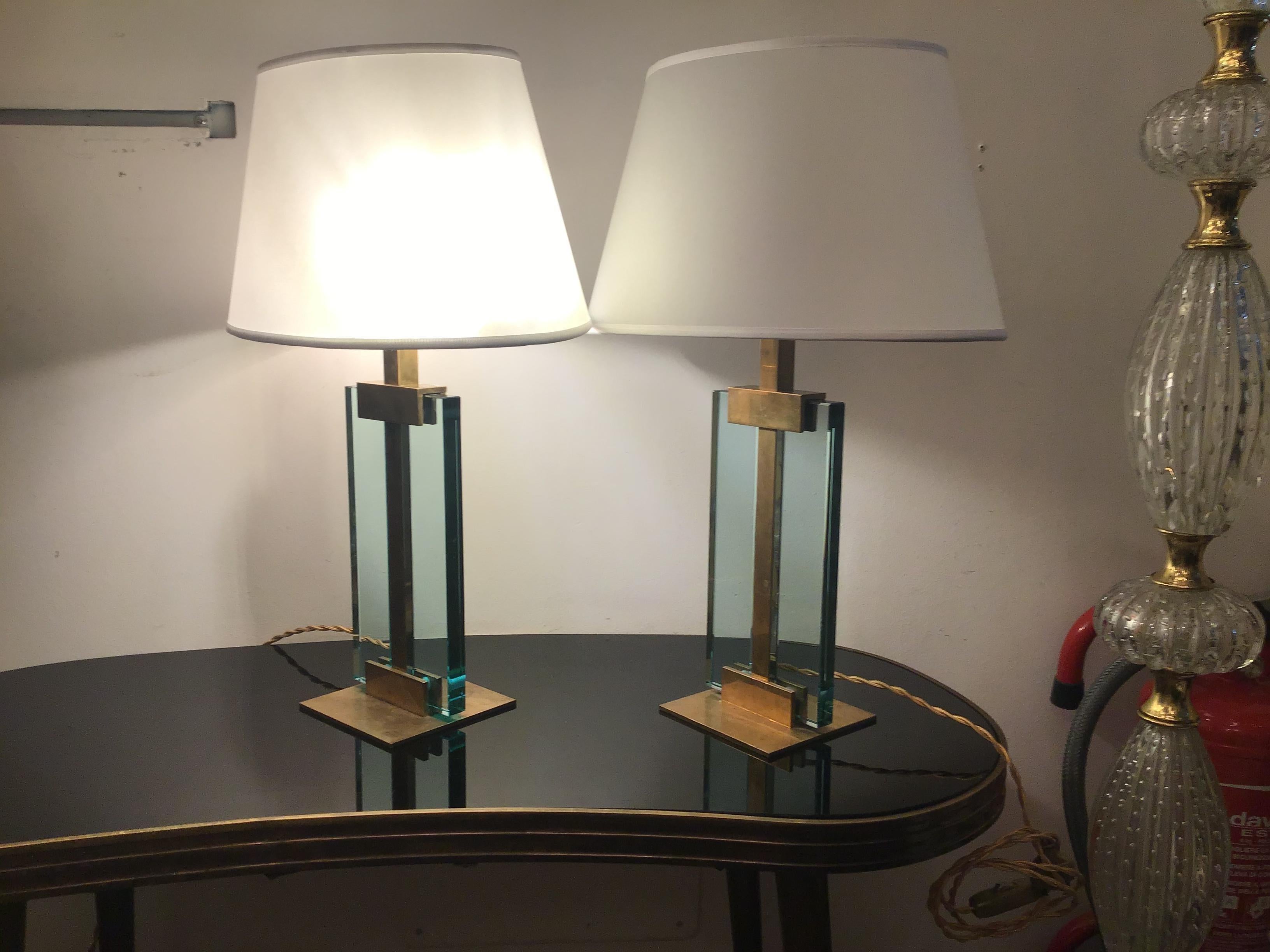 Lámparas de mesa Fontana Arte Pantalla de latón y cristal, 1950, Italia en venta 1