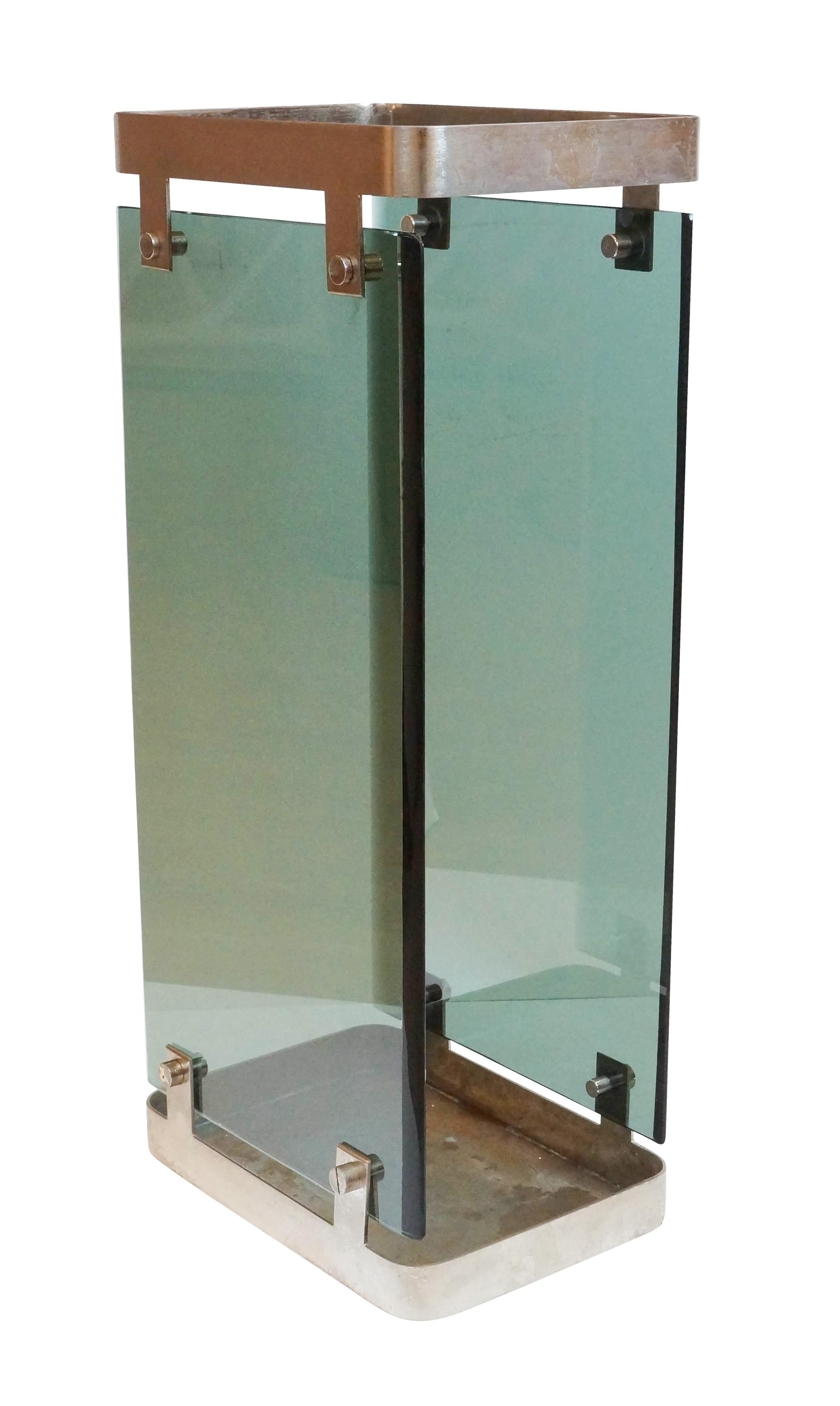 Fontana Arte Umbrella Stand mit Satin Nickel Rahmen (Italienisch) im Angebot