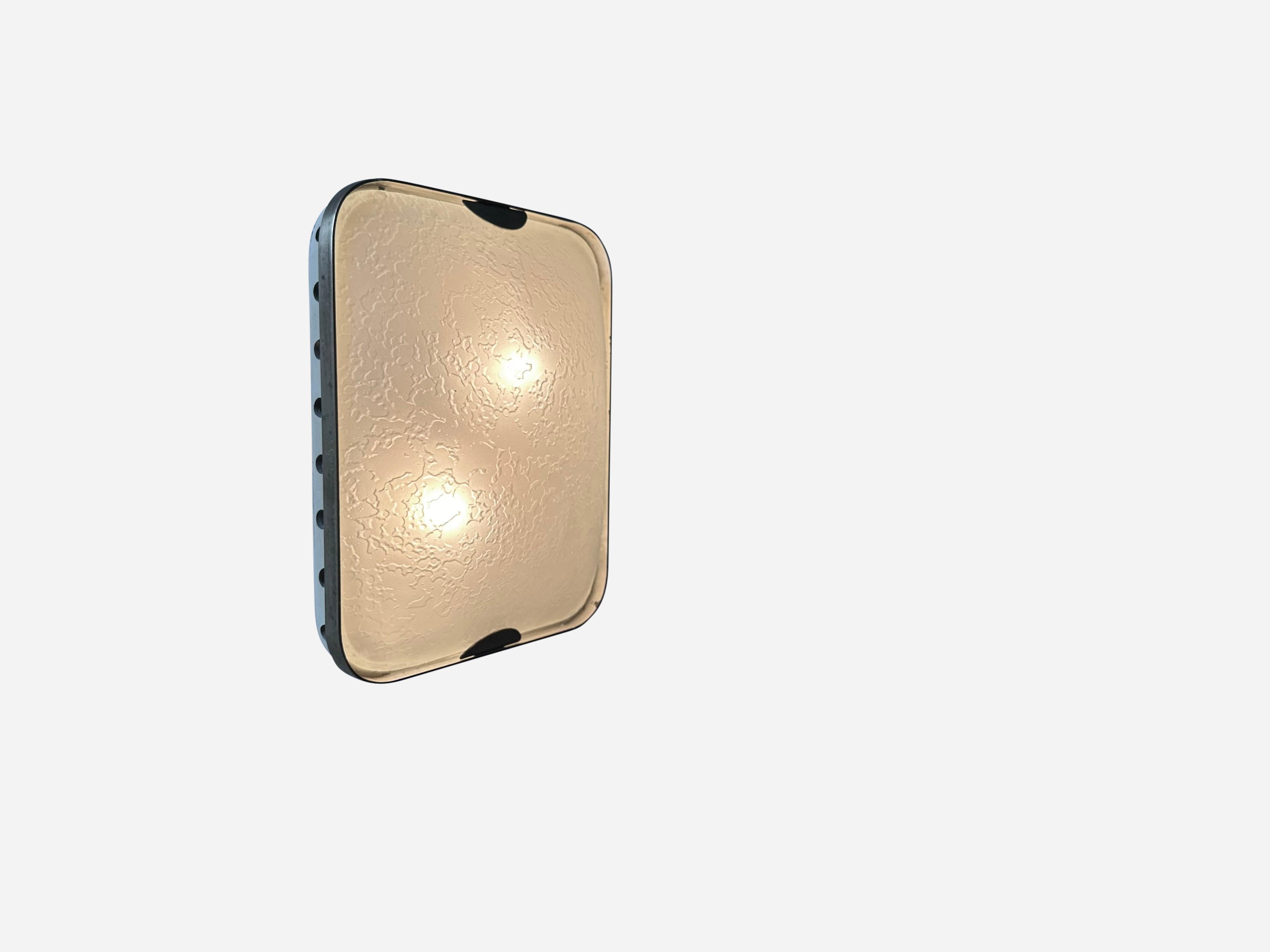 Enameled Fontana Arte Wall Light circa 1960s For Sale