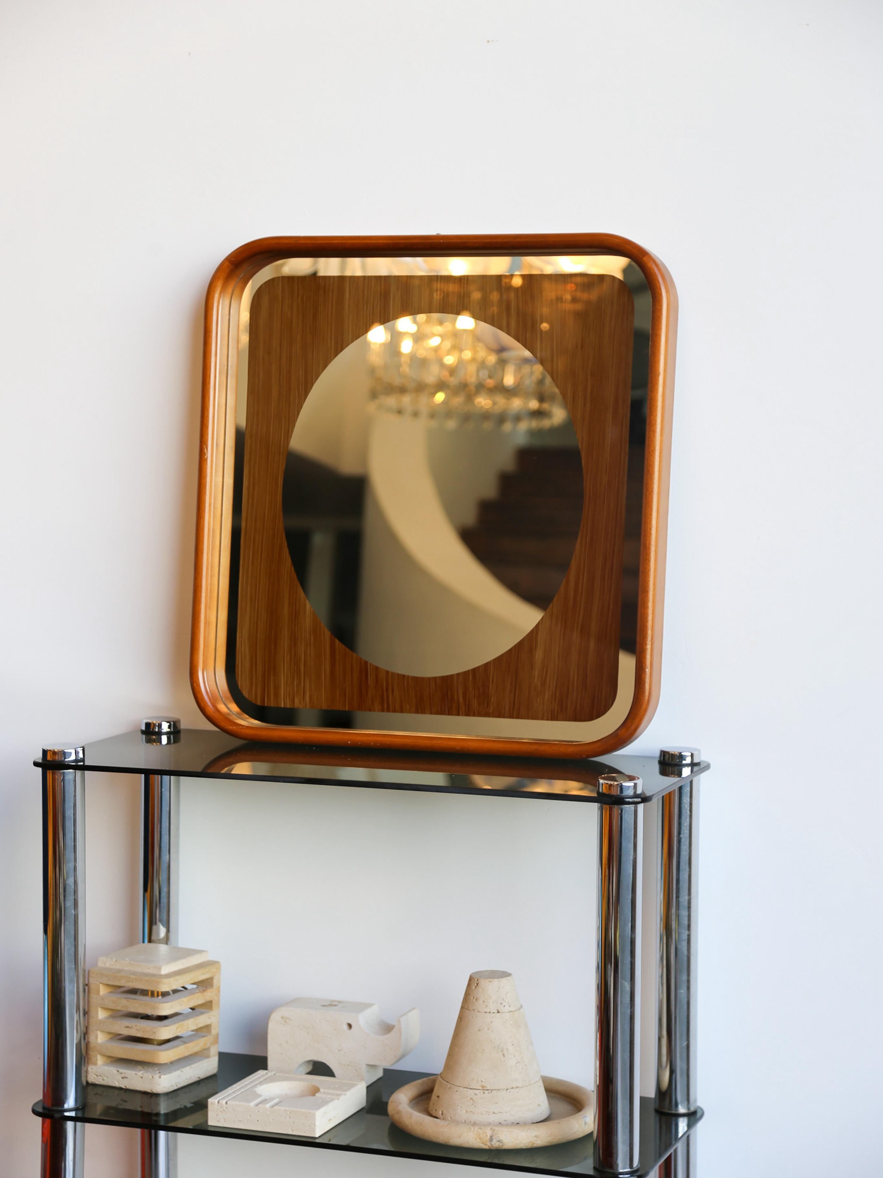 Fontana Arte Wandspiegel Italien 1970s zugeschrieben im Angebot 2