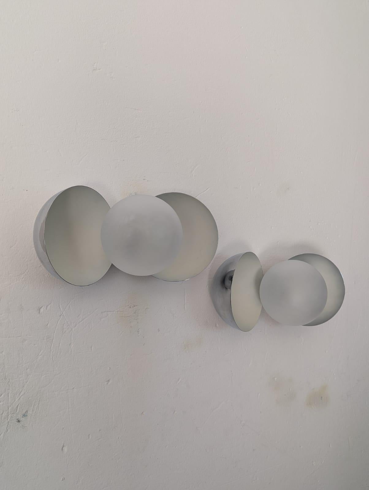 Satinato Fontana Arte’s Diaframma Sconce, 60s in vendita