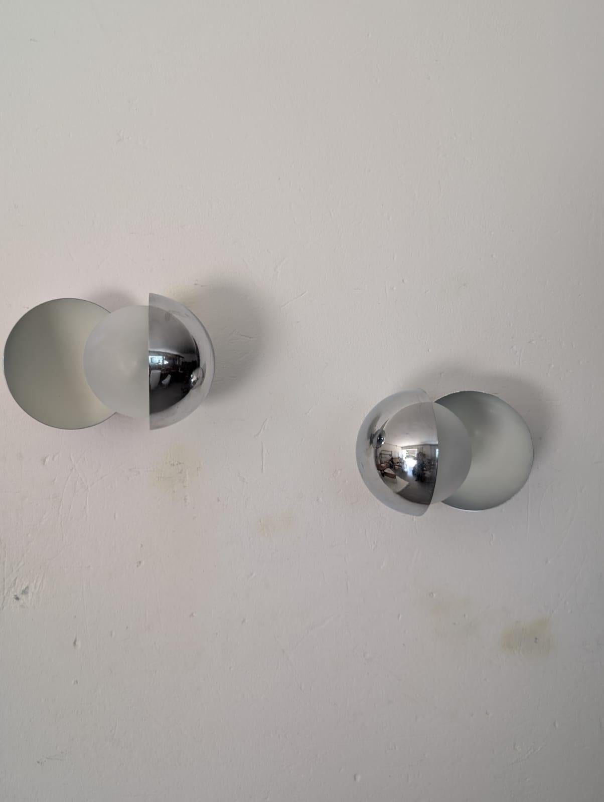 Fontana Arte’s Diaframma Sconce, 60s In condizioni buone in vendita a Medesano, Parma