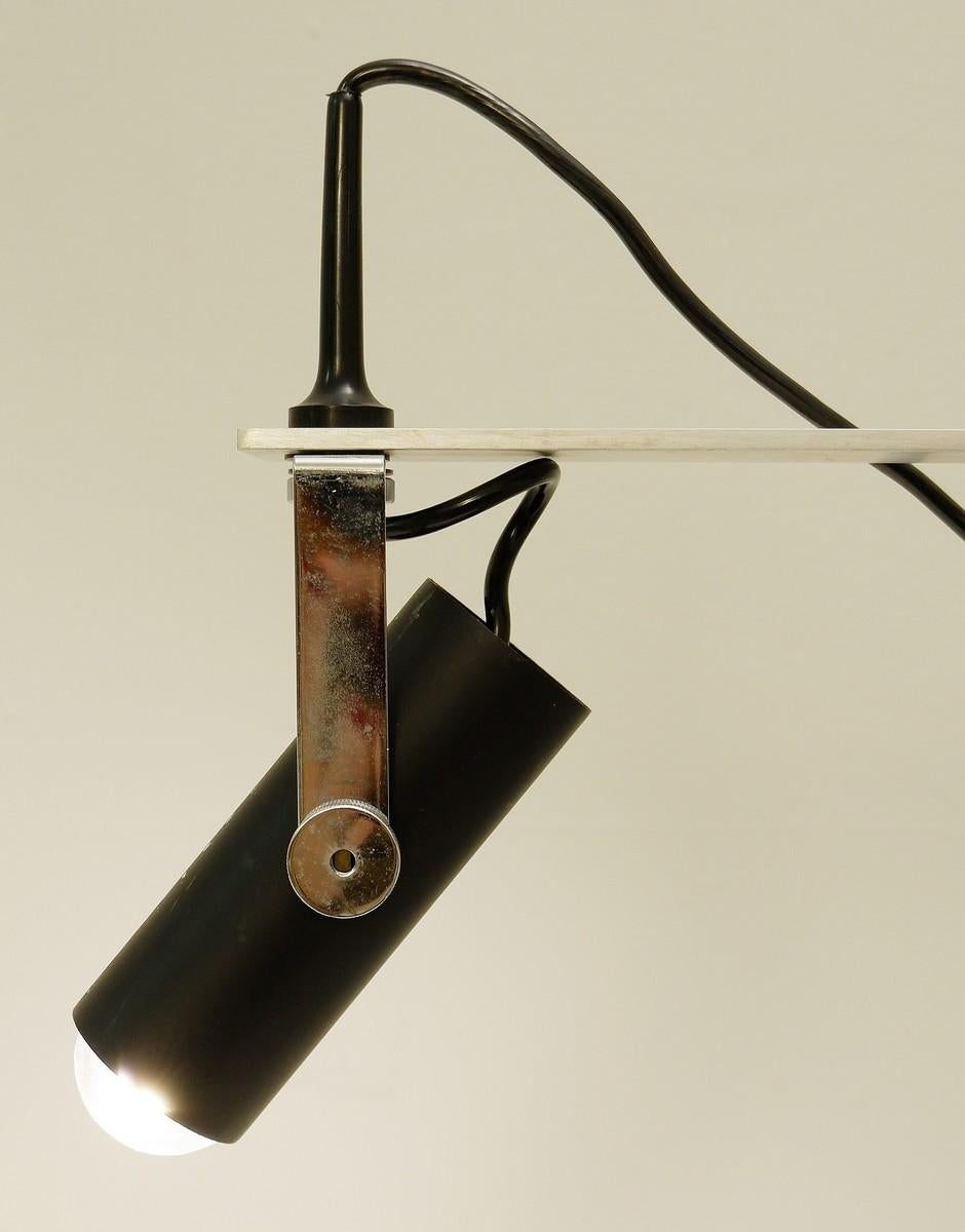 Fontana desk lamp with clamp base - Italy 1970s.