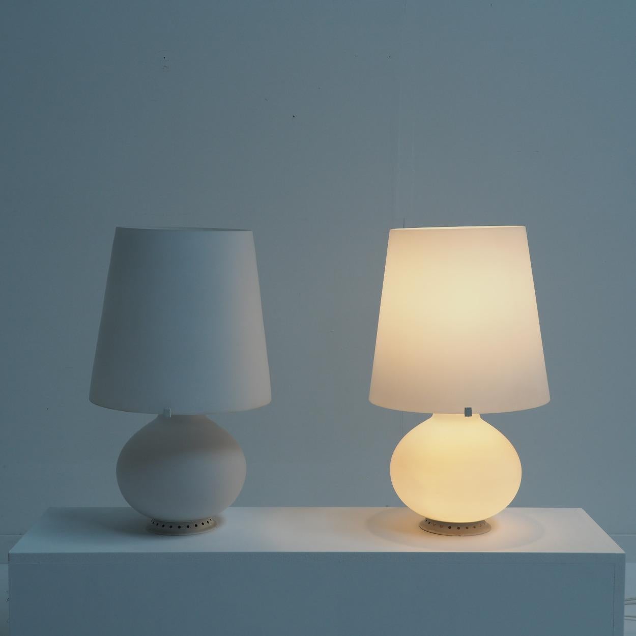 Milk Glass ‘Fontana’ Table Lamps Designed by Max Ingrand for Fontana Arte, 1970s