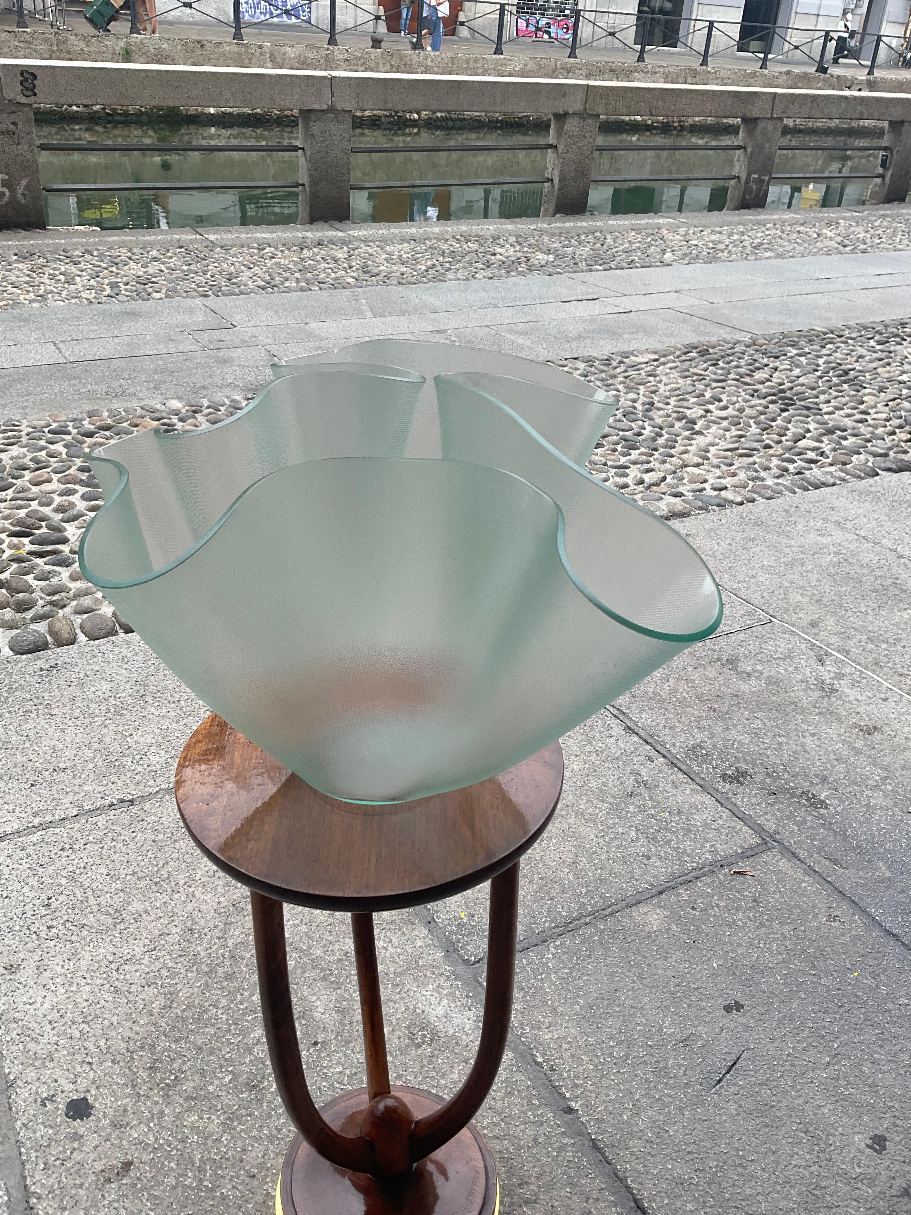 XX secolo FONTANAARTE - PIETRO CHIESA - vaso modello cartoccio in vetro - ITALIA 1950. in vendita