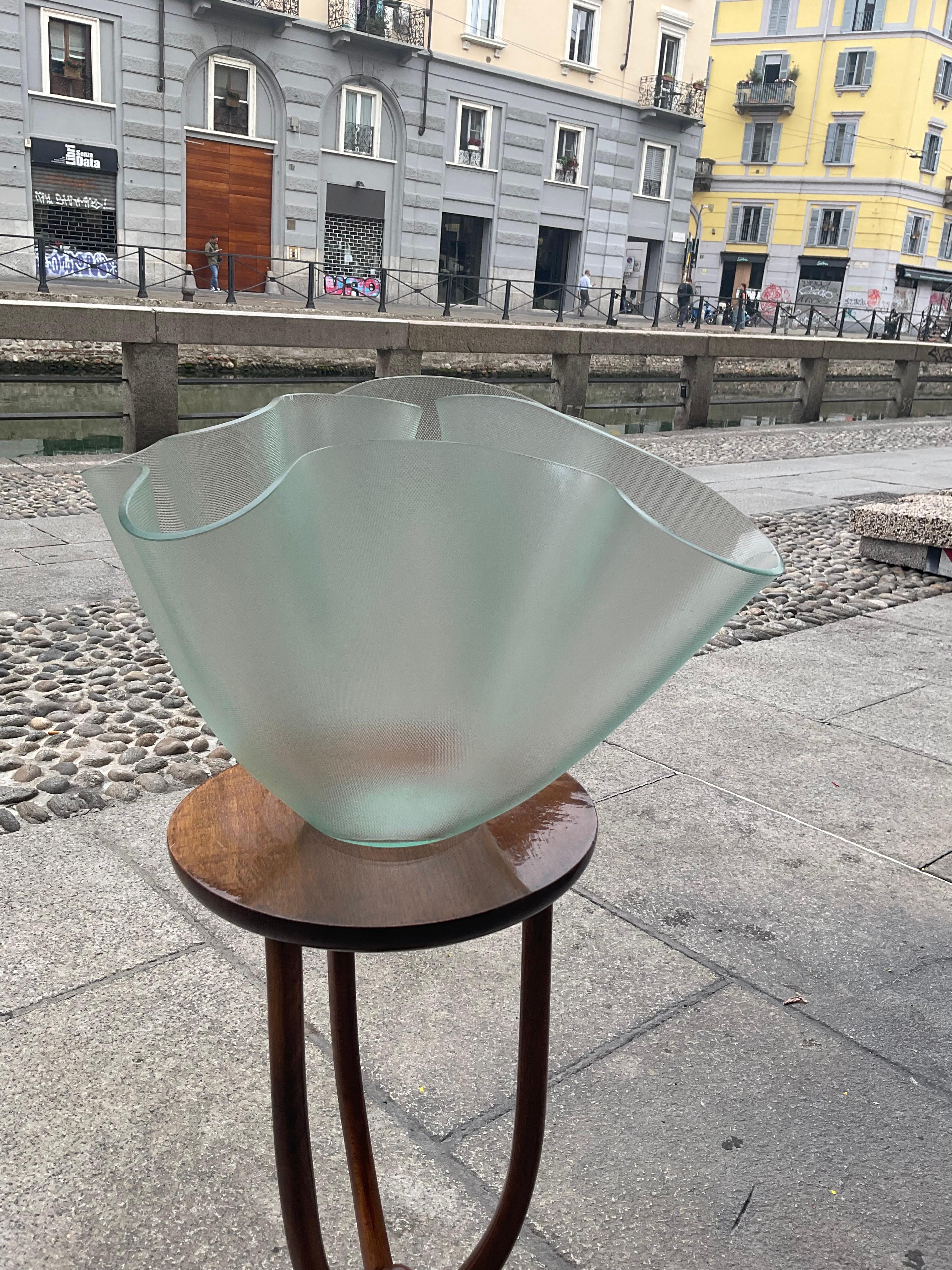 FONTANAARTE - PIETRO CHIESA - vaso modello cartoccio in vetro - ITALIA 1950. in vendita 1