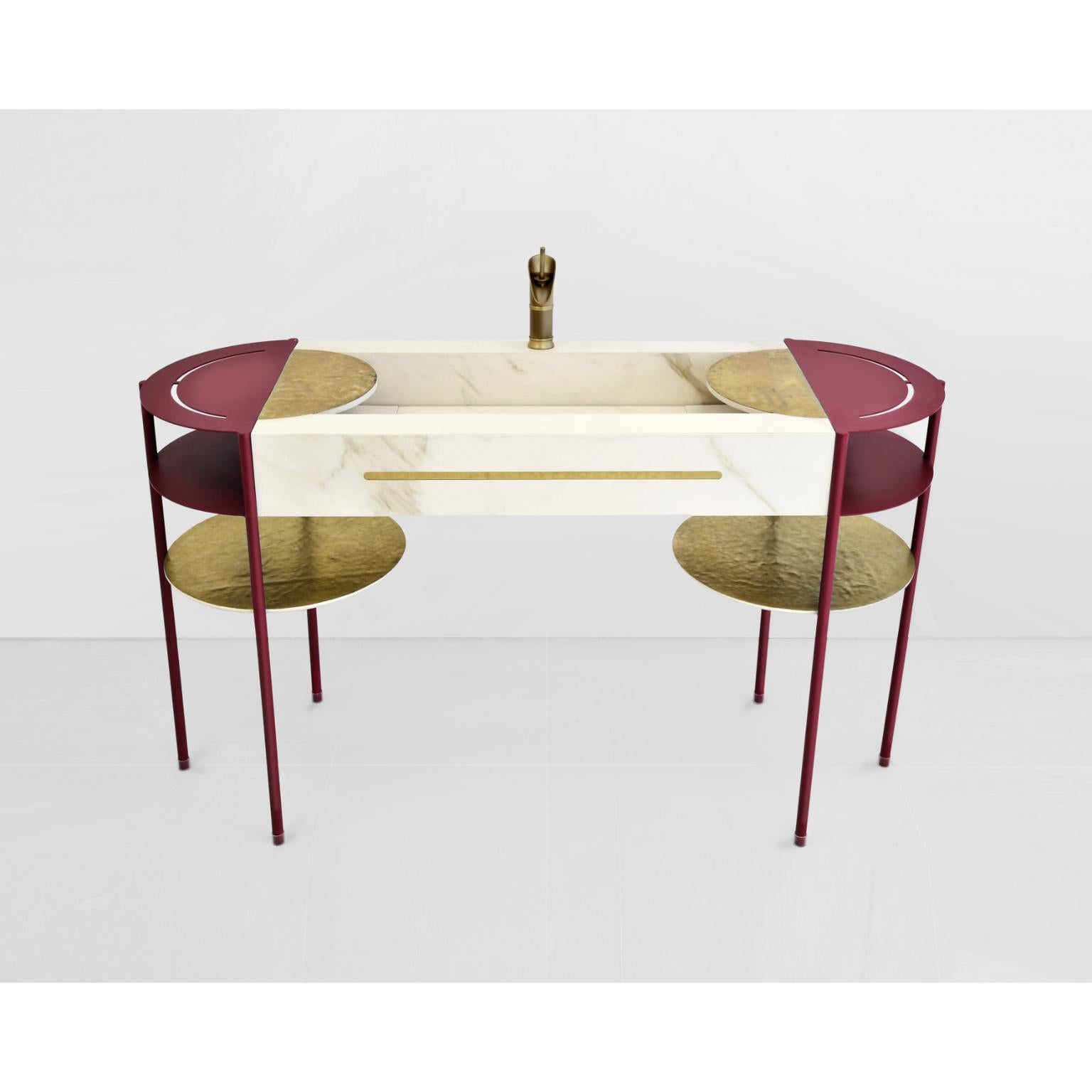 Lavabo Fontanae Nettuno di Atlas Project
Dimensioni: D 50 x L 150 x H 90 cm. 
Materiali: Ferro verniciato, metallo, marmo e acciaio.

Disponibile in diversi materiali e finiture. Contattateci.

Fontana/Nettuno
Ispirata alle storiche fontane di Roma,