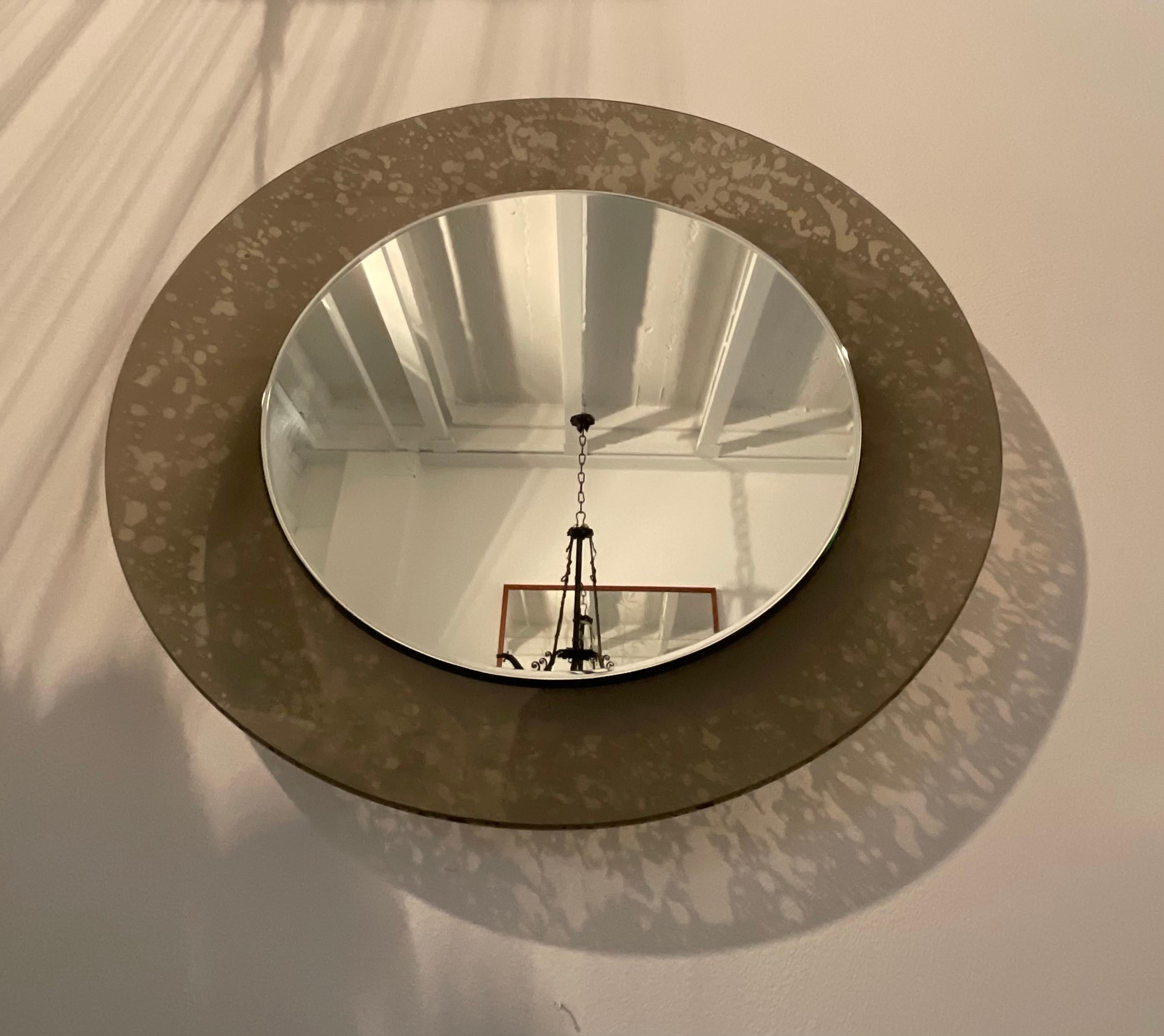 Italian FONTANARTE - Erwing BURGER - Hanging mirror - curved and etched glass. For Sale