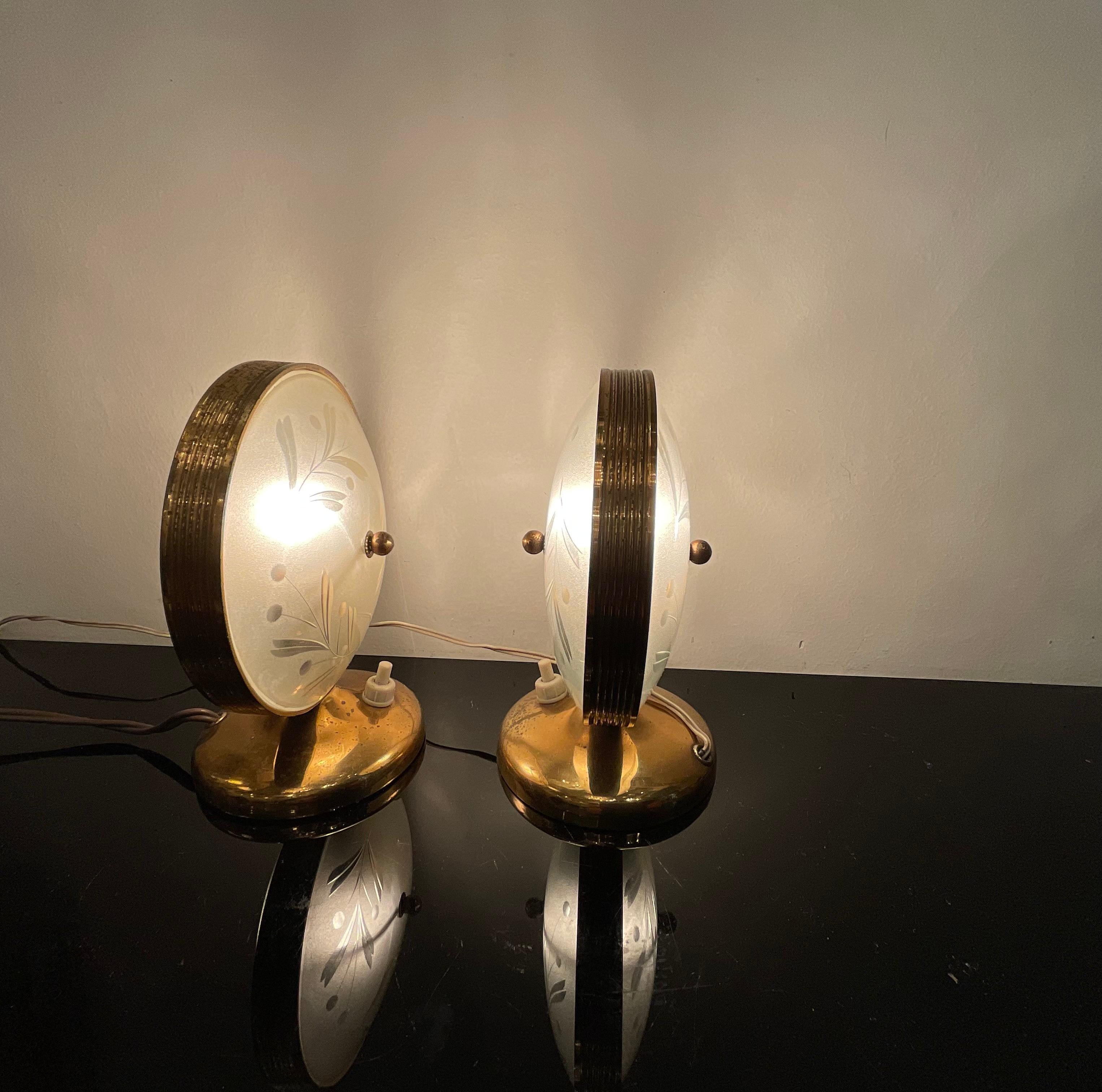 Hand-Crafted FONTANARTE - Pietro Chiesa - Pair of lamps 1950s For Sale