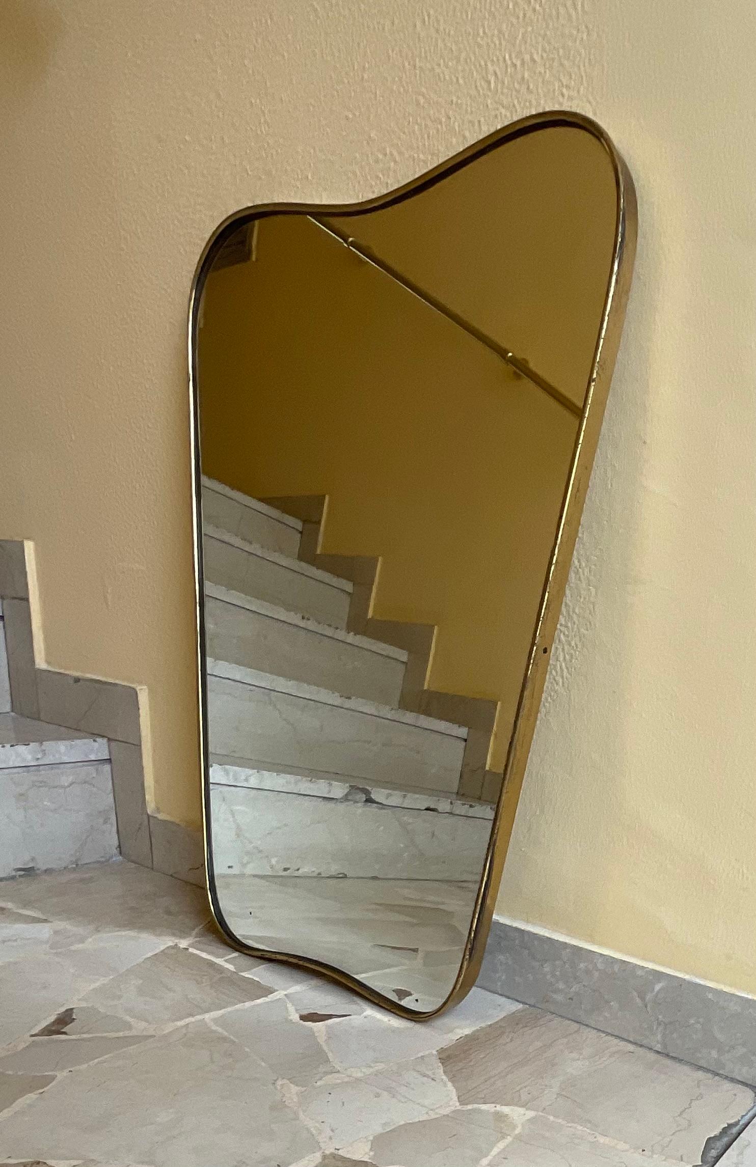 20th Century FONTANARTE - Pietro CHIESA - mirror with brass frame - ITALY 1950s For Sale