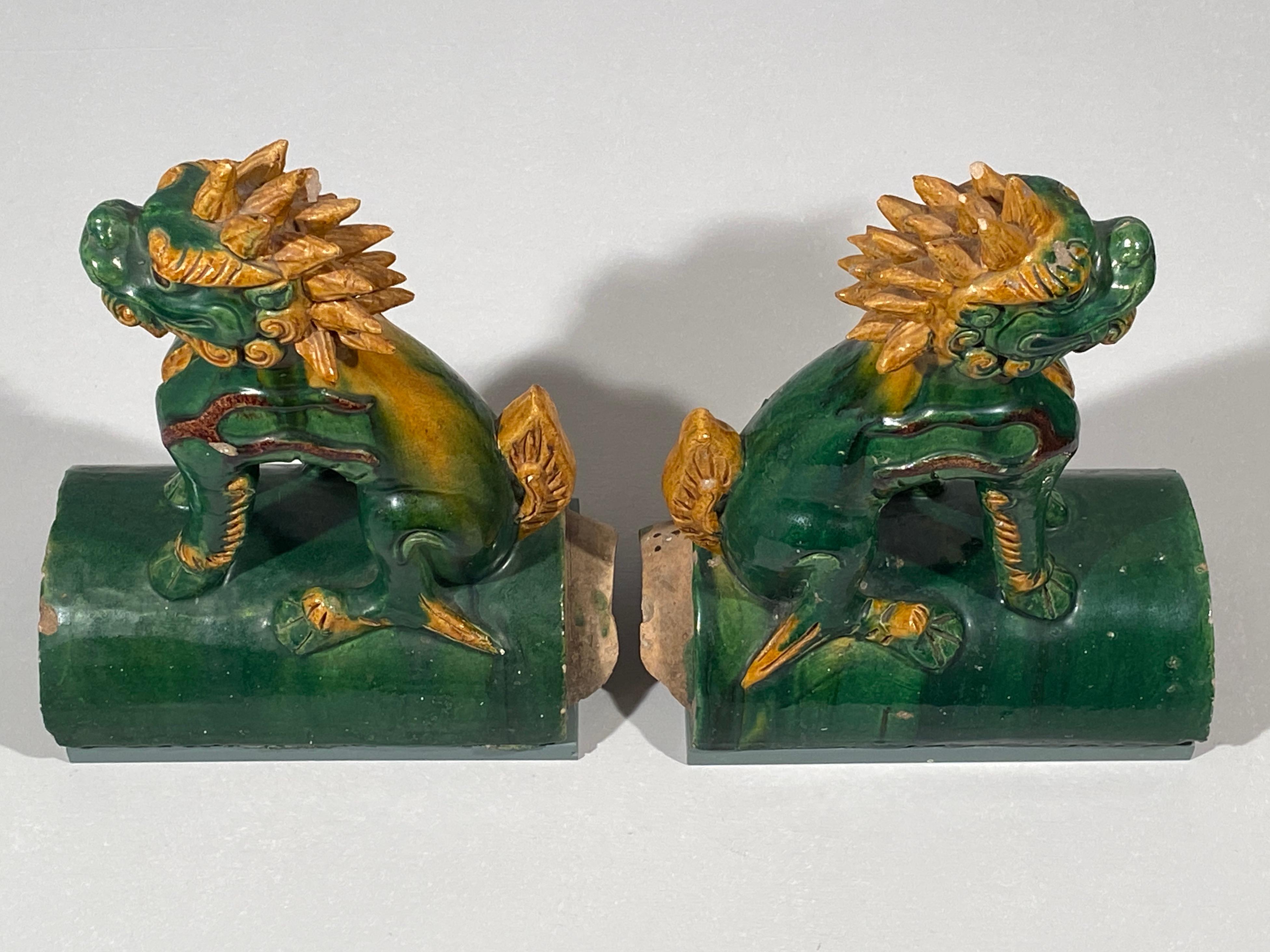 Foo Dogs Chinese Sancai Architectural Roof Tiles For Sale 4