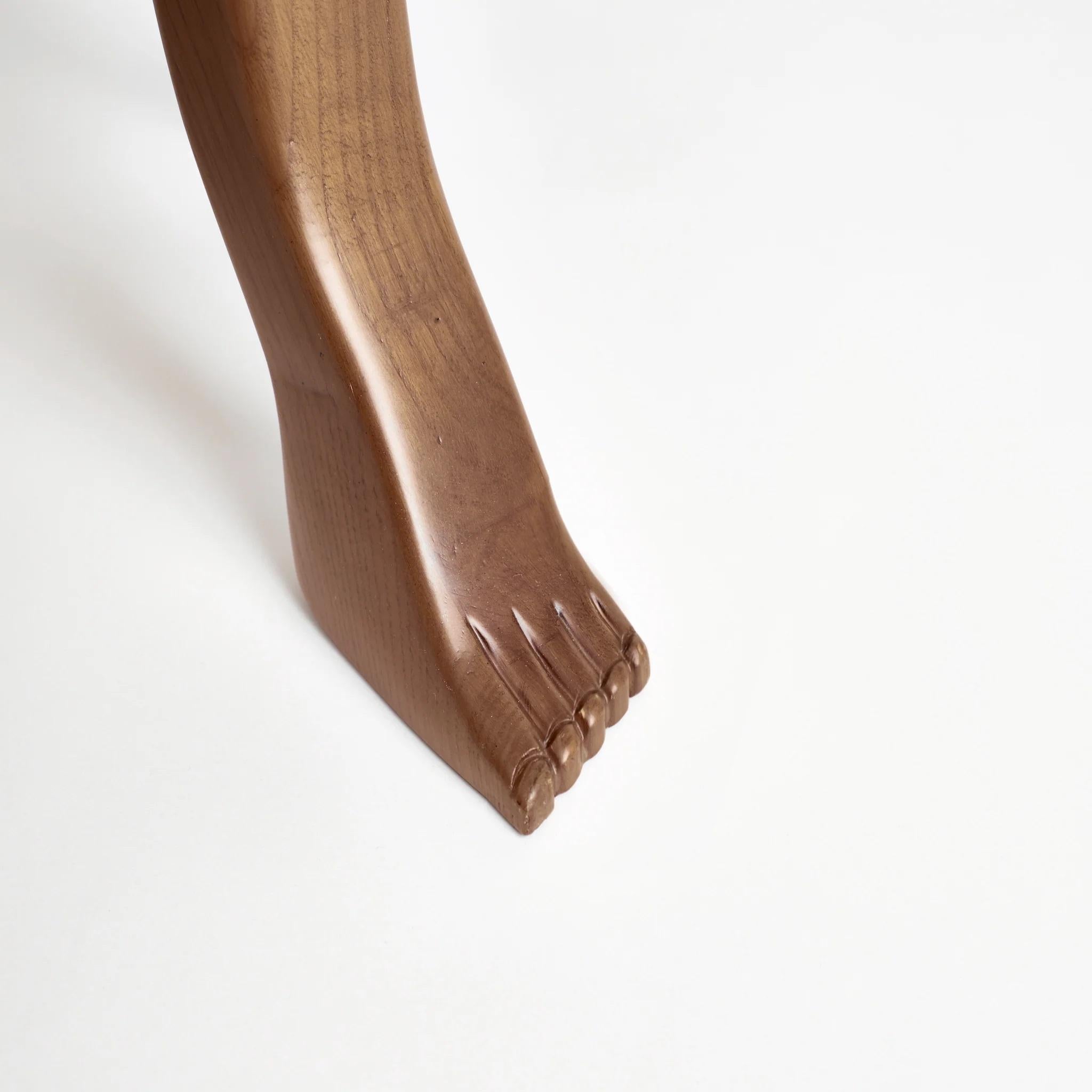 Tabouret à pieds par Project 213A en vente 1