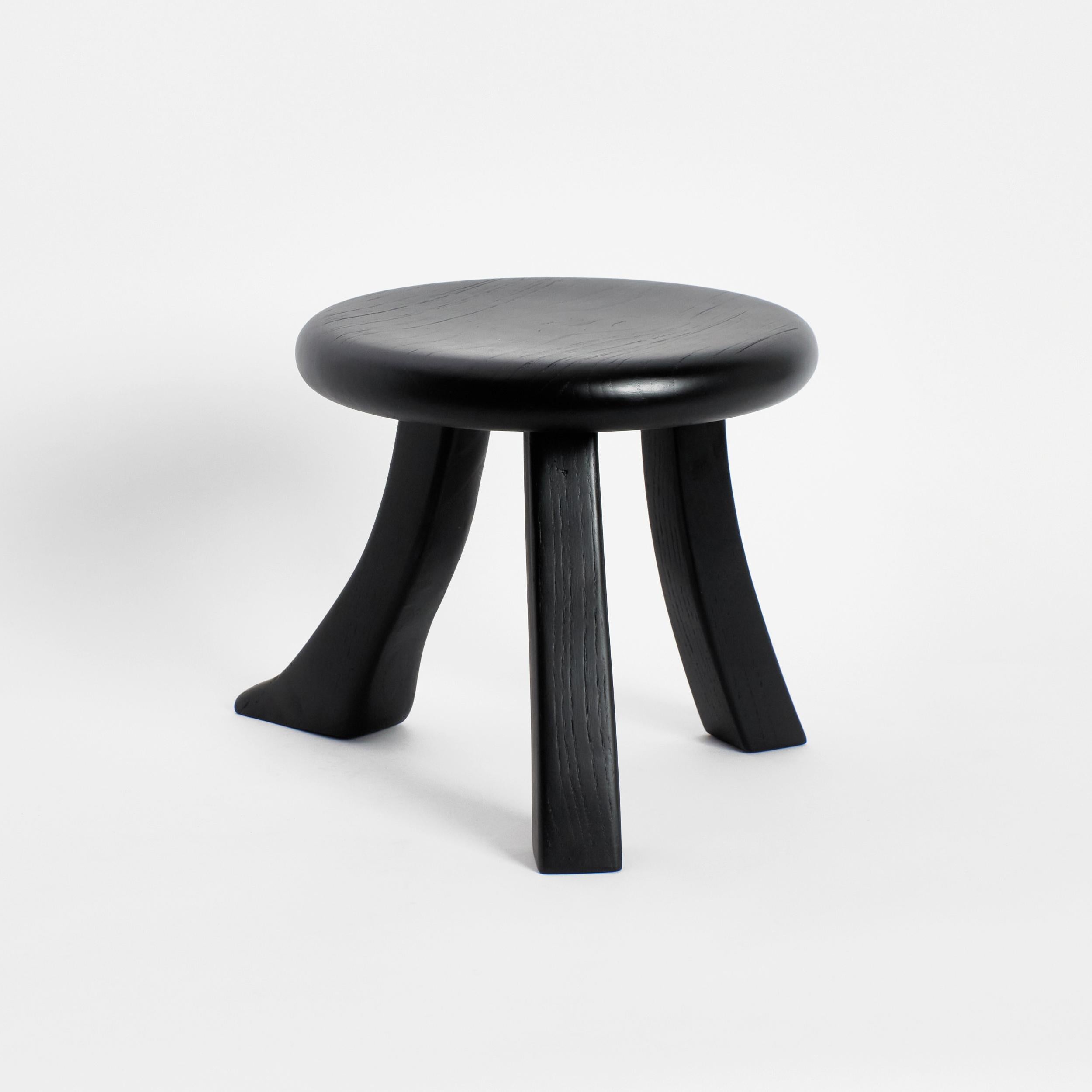 Portugais Tabouret de pied en noir en vente