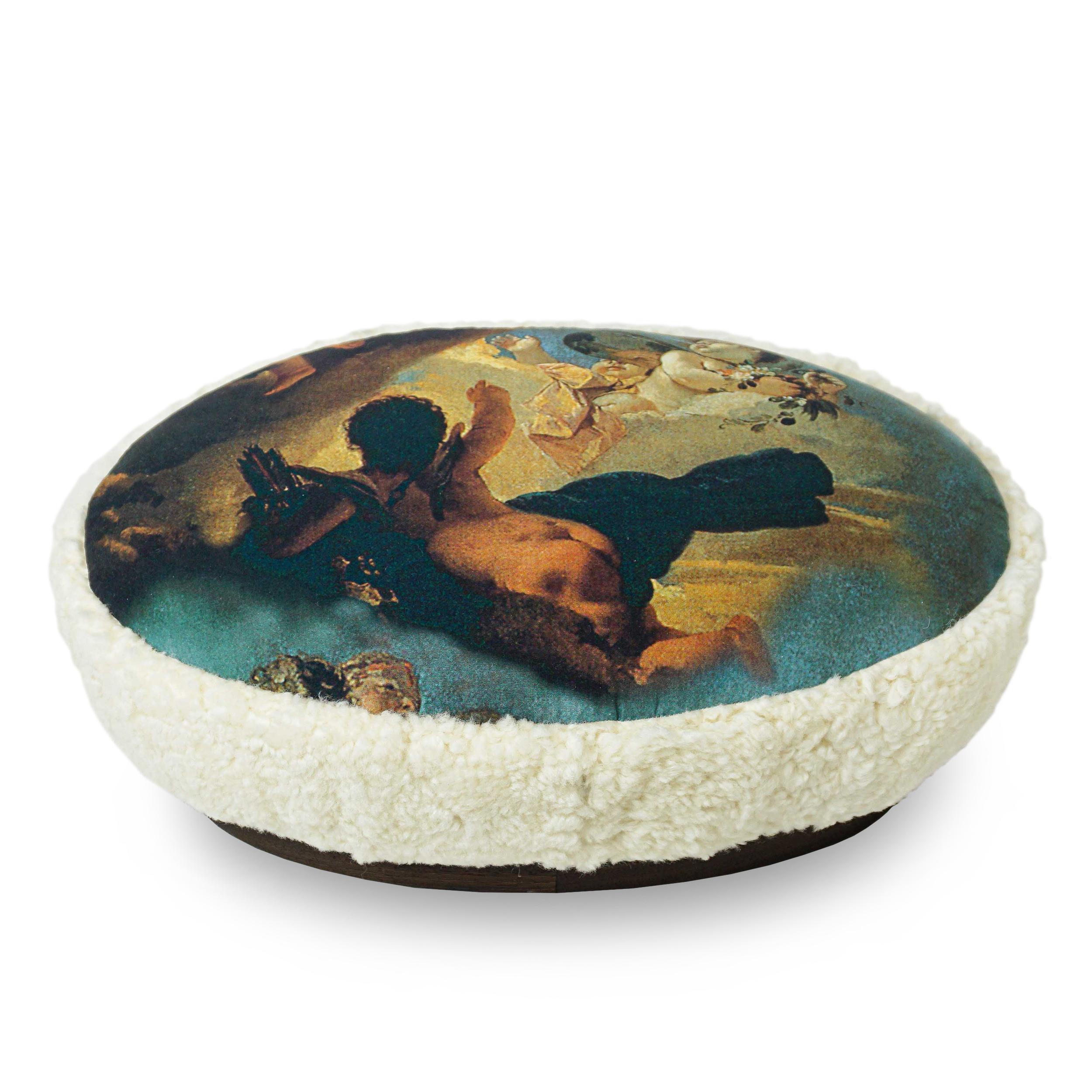 Américain Tabouret pouf en impression peinture Venus & Shearling en vente