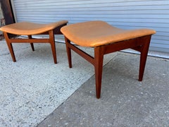 Sgabelli per piedi di Finn Juhls per France & Son in teak e pelle