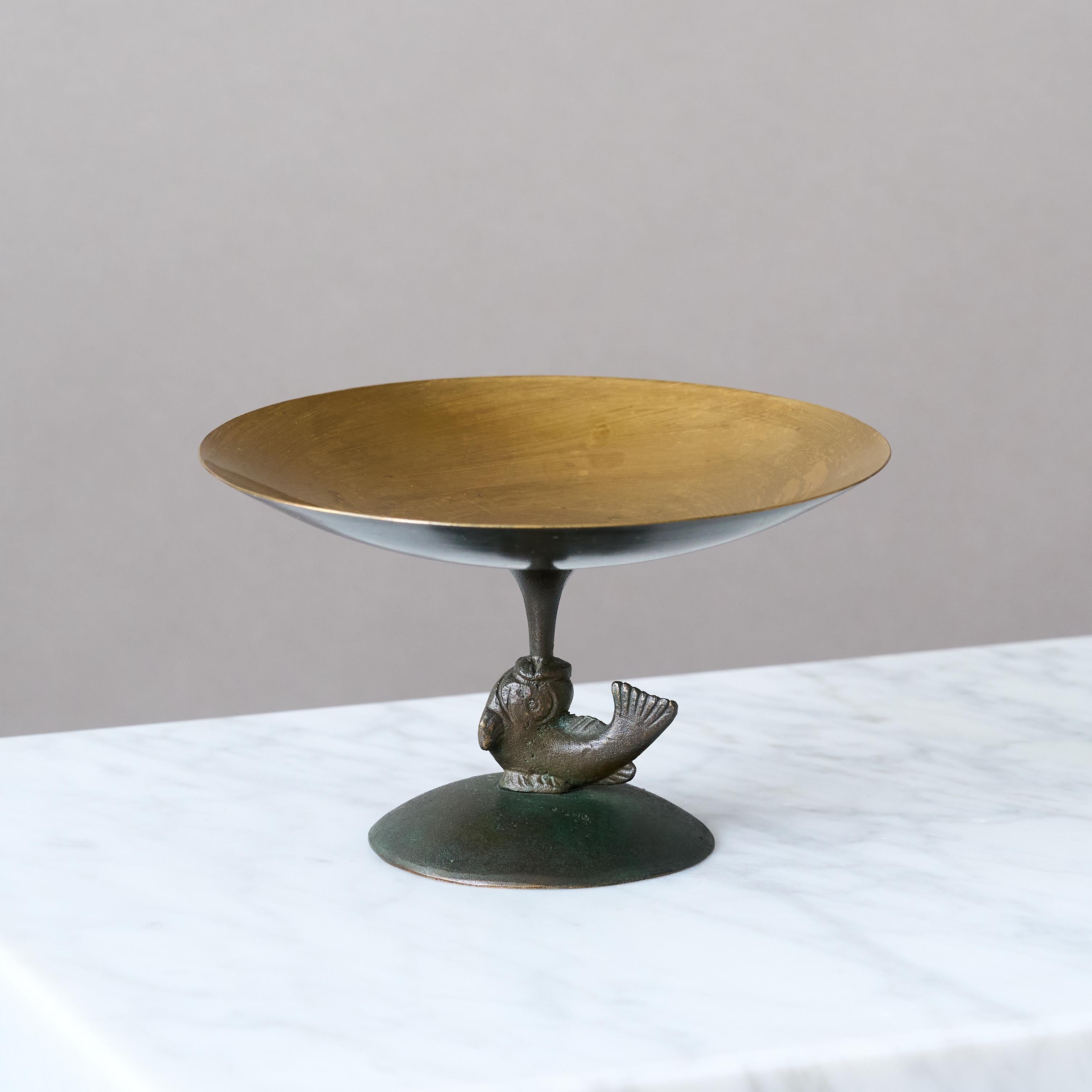 Scandinavian Modern Footed Art Deco Bronze Bowl / Dish by Äkta Brons, Sweden, 1930s. For Sale