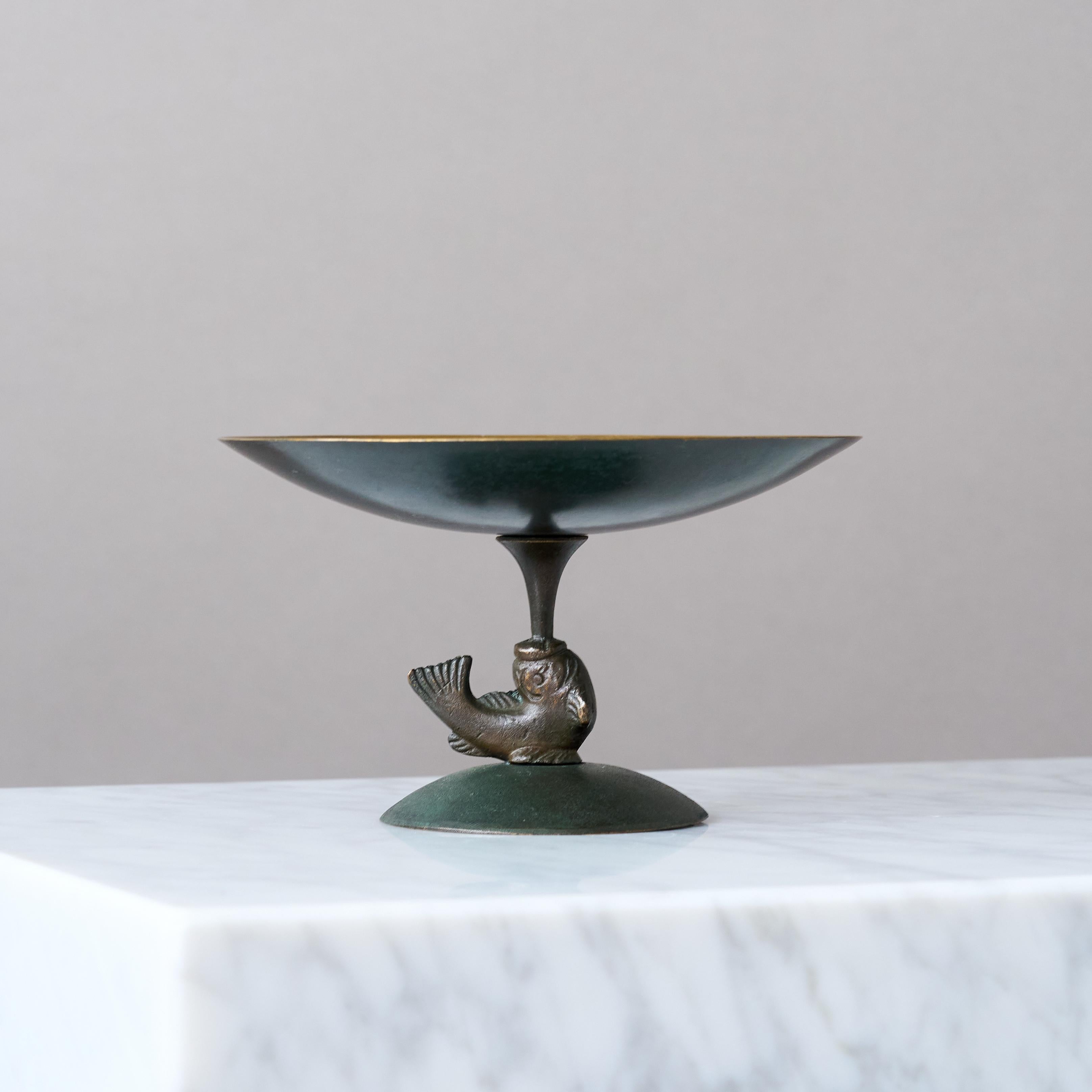 Swedish Footed Art Deco Bronze Bowl / Dish by Äkta Brons, Sweden, 1930s. For Sale