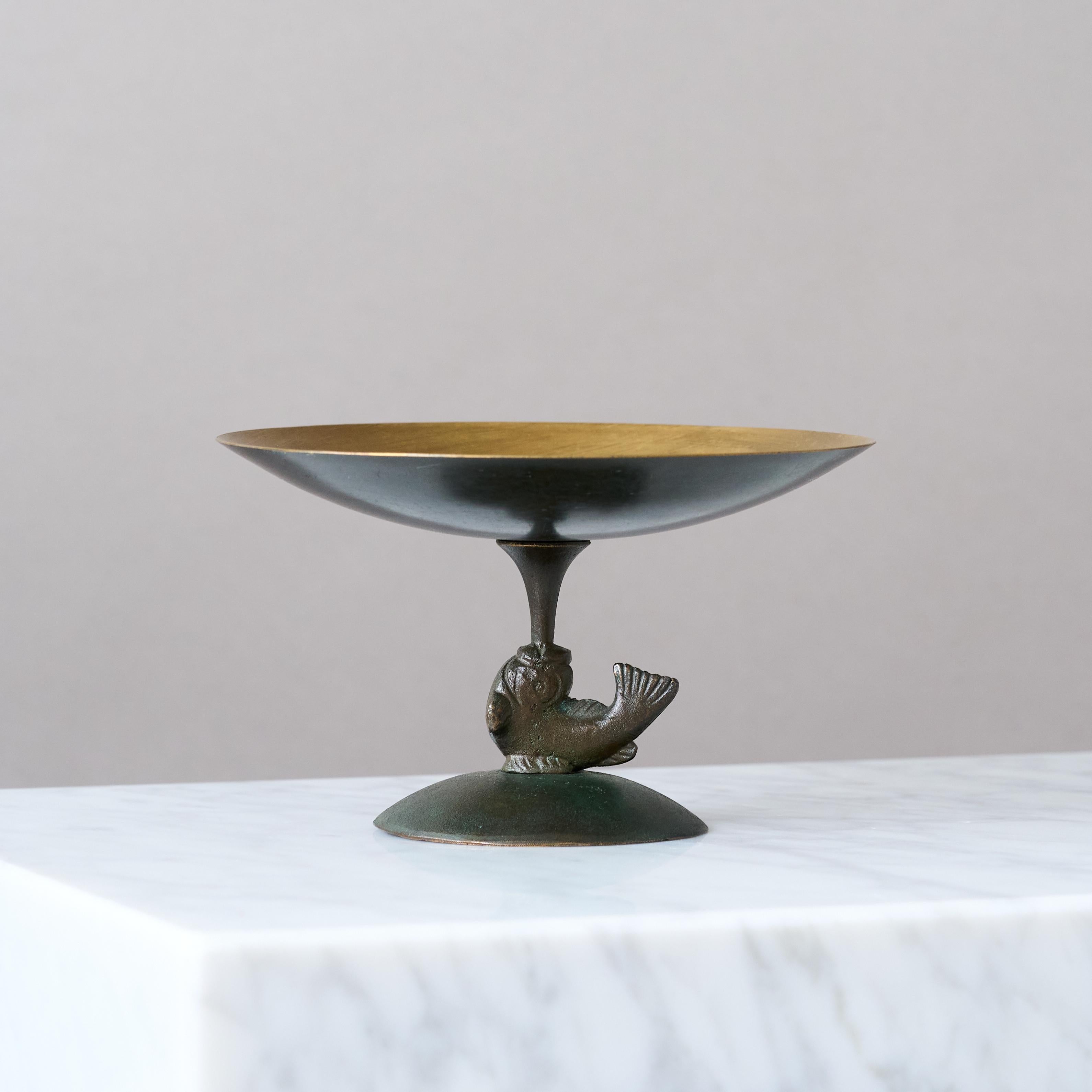 Cast Footed Art Deco Bronze Bowl / Dish by Äkta Brons, Sweden, 1930s. For Sale