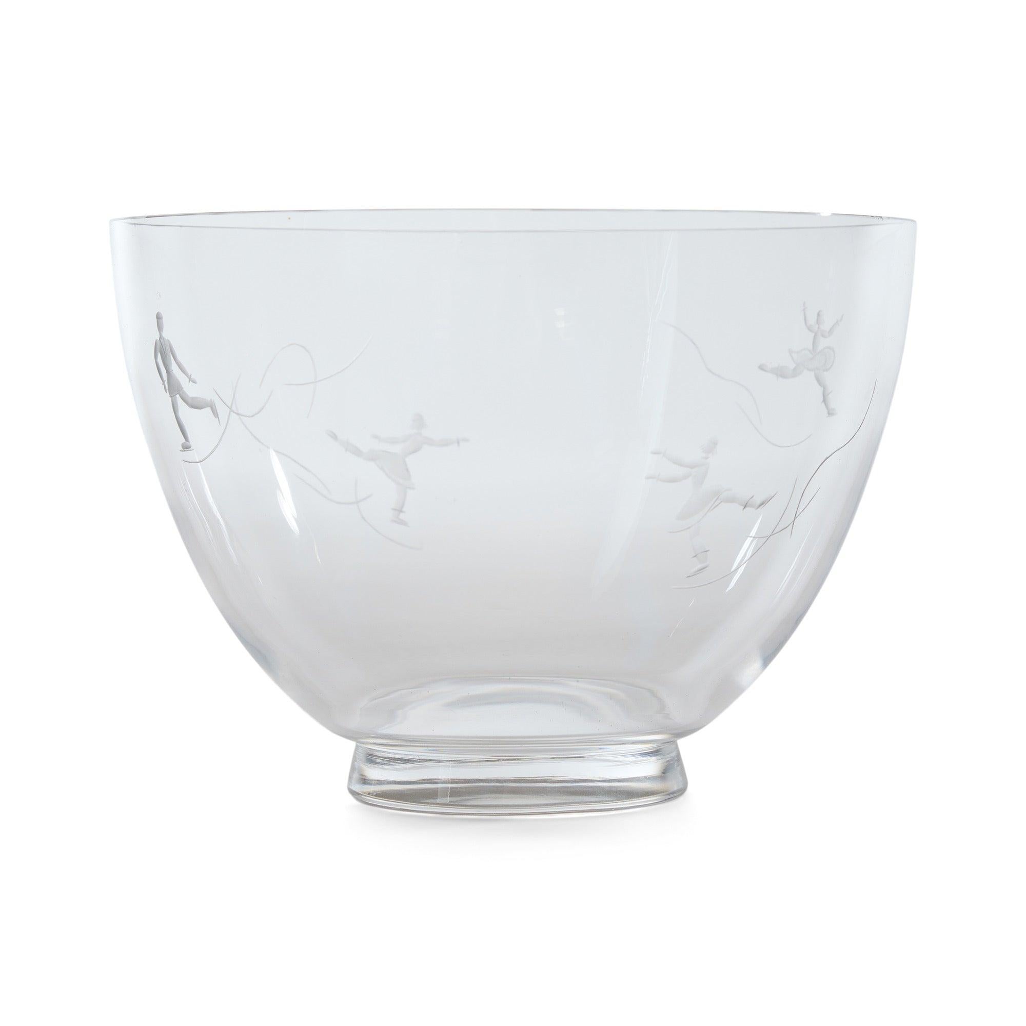 A fine footed crystal bowl with beautifully etched 