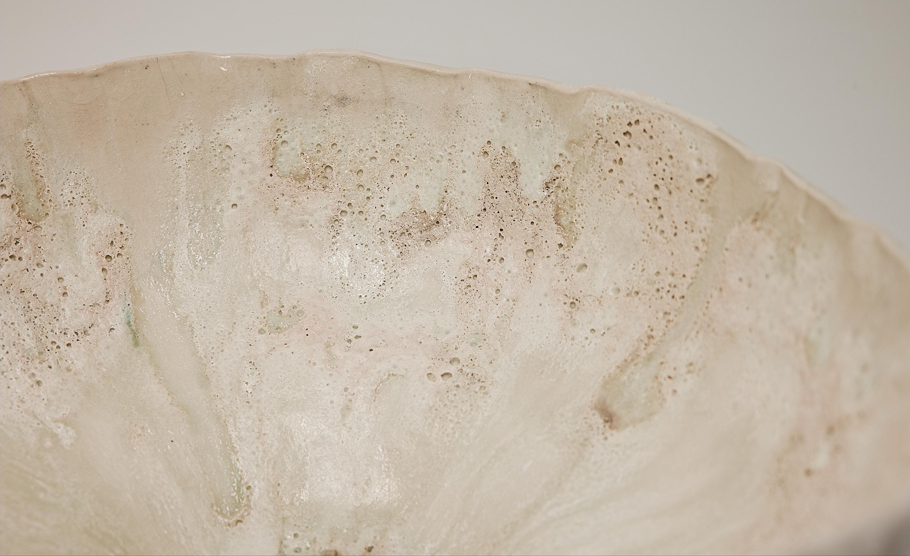 Grès Footed  Large Low Stoneware Planter Bowl Vessel en vente