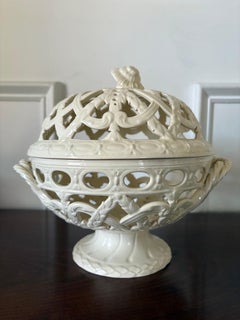 Footed Orange Bowl & Lid Edme by Wedgwood, 20th Century